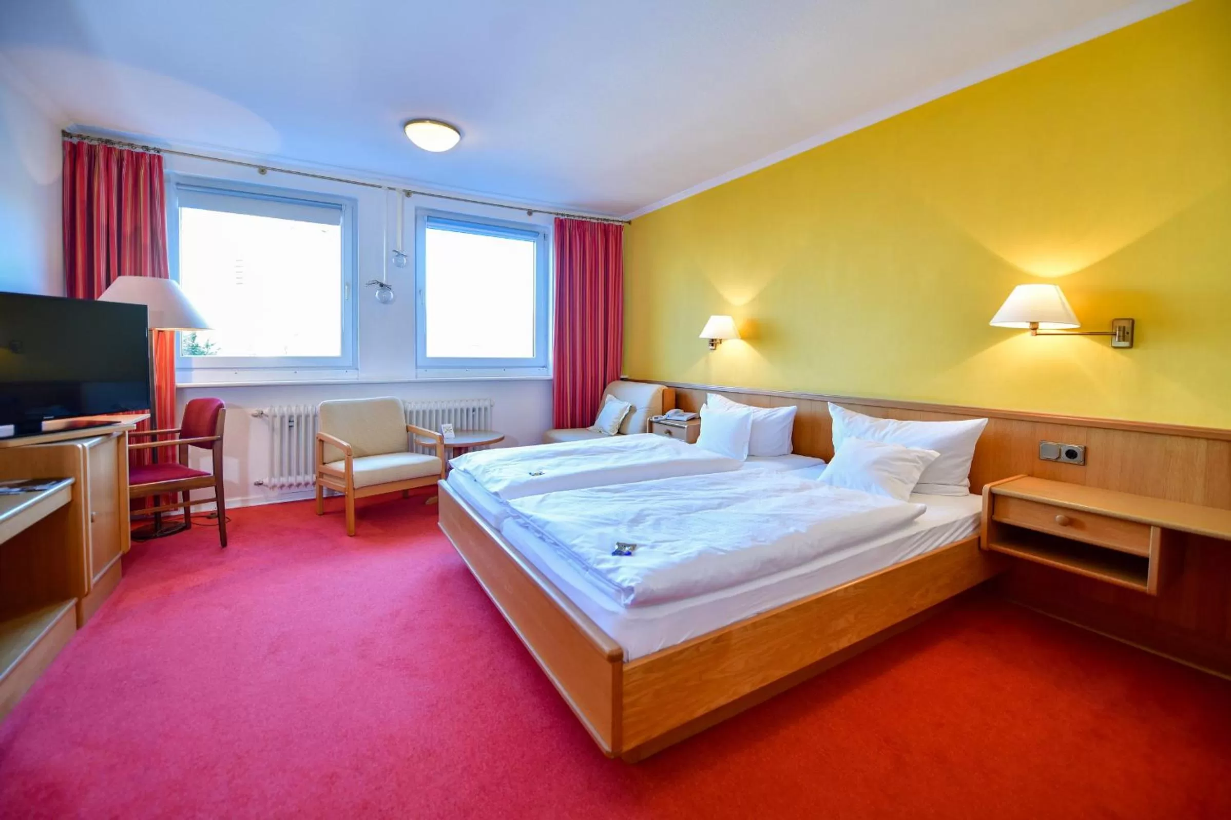 Bed in Hotel Zur Post