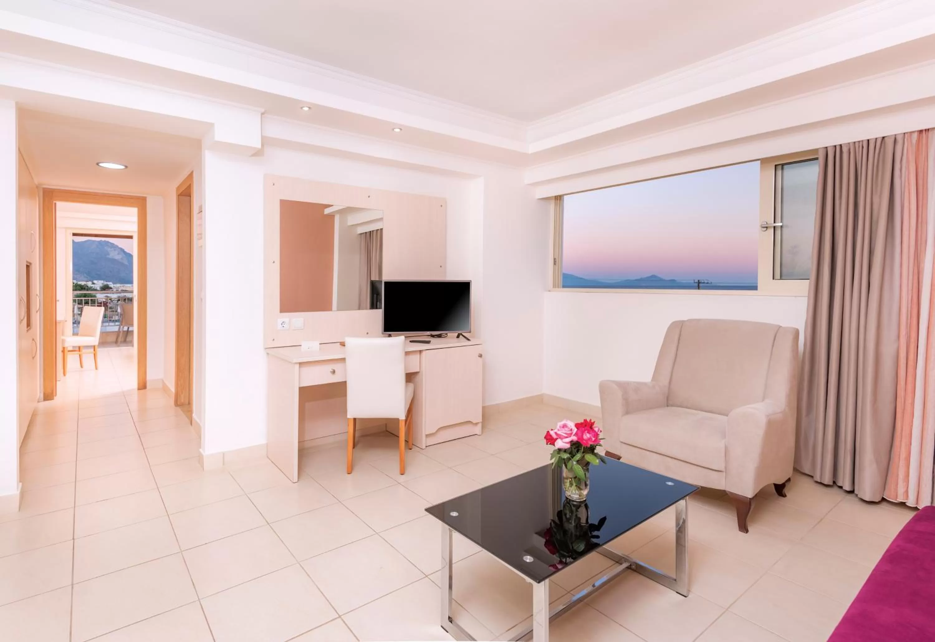 Junior Suite with Sea View in Grand Blue Beach Hotel