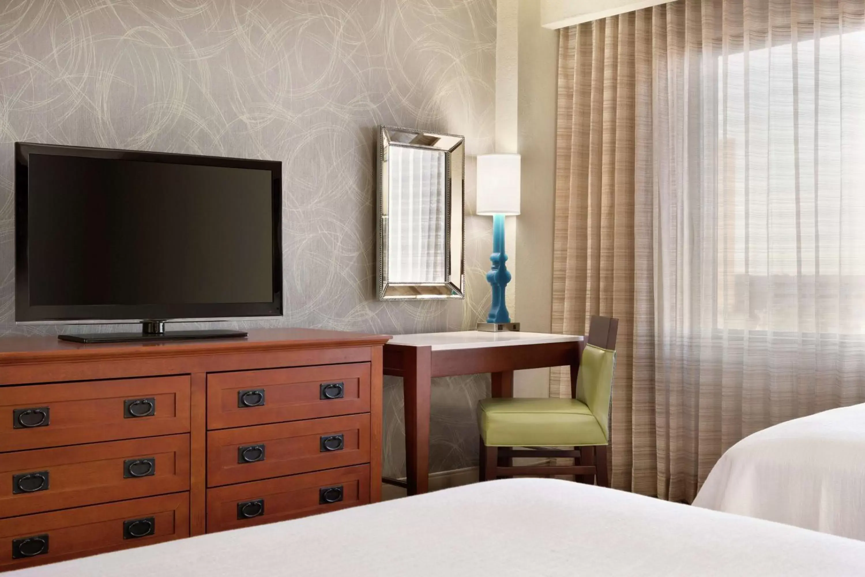 Bedroom, TV/Entertainment Center in Embassy Suites San Antonio Airport