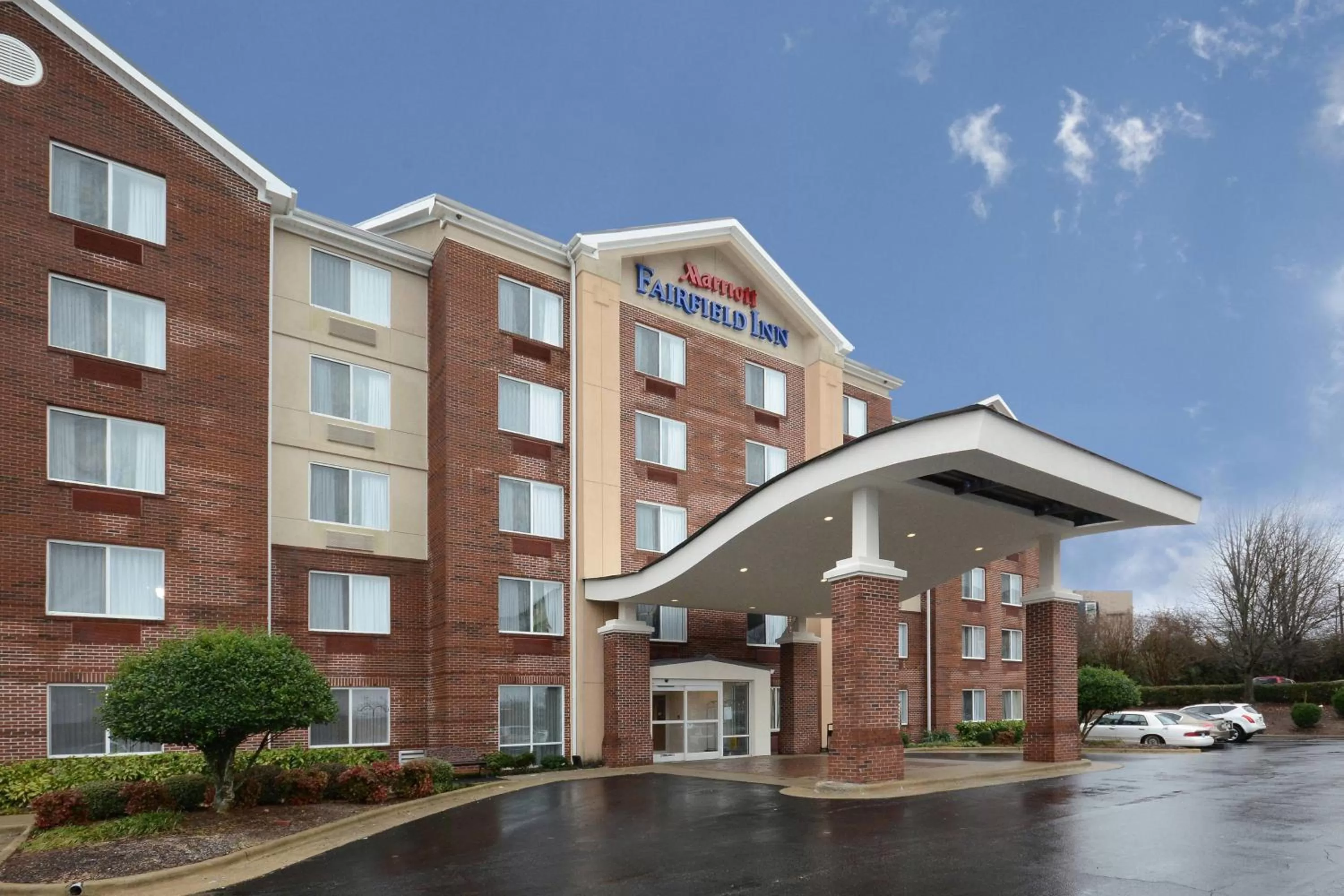 Property building in Fairfield Inn Greensboro Airport