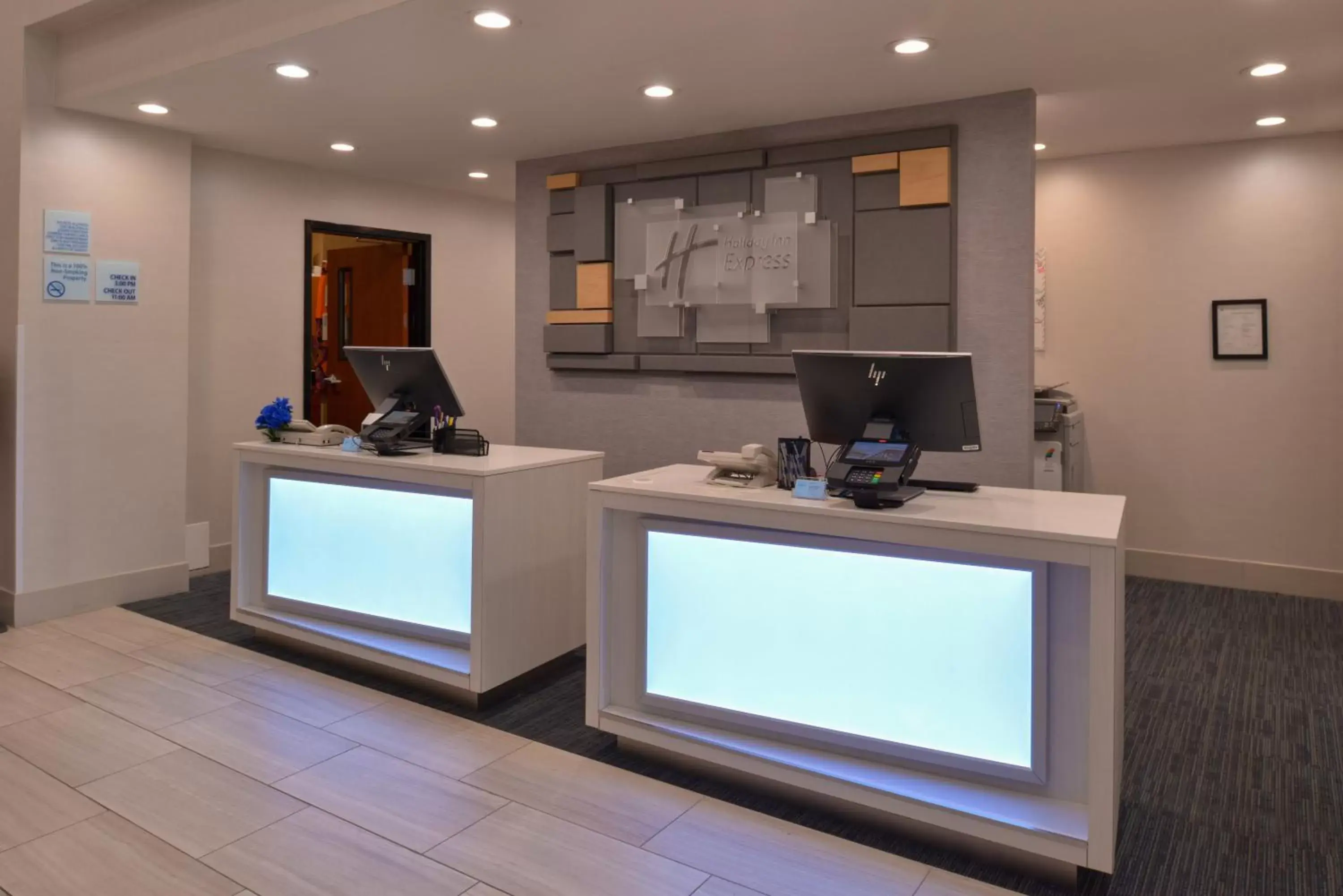 Property building, Lobby/Reception in Holiday Inn Express & Suites Austin NW - Lakeline, an IHG Hotel