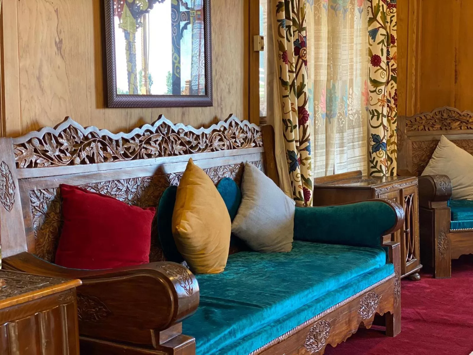 Bed in Nazneen Group Of Houseboats