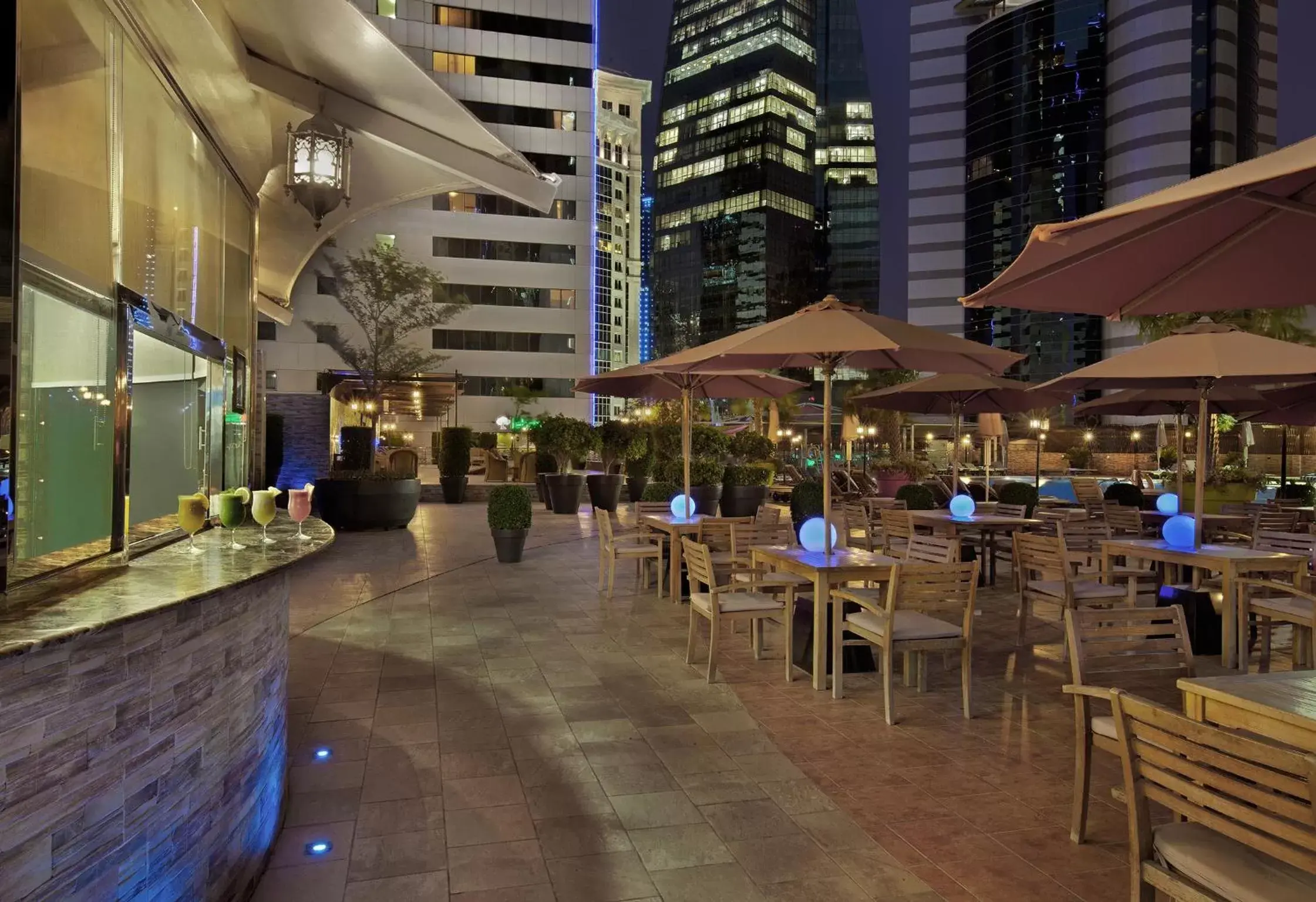 Restaurant/places to eat in Ezdan Hotels Doha