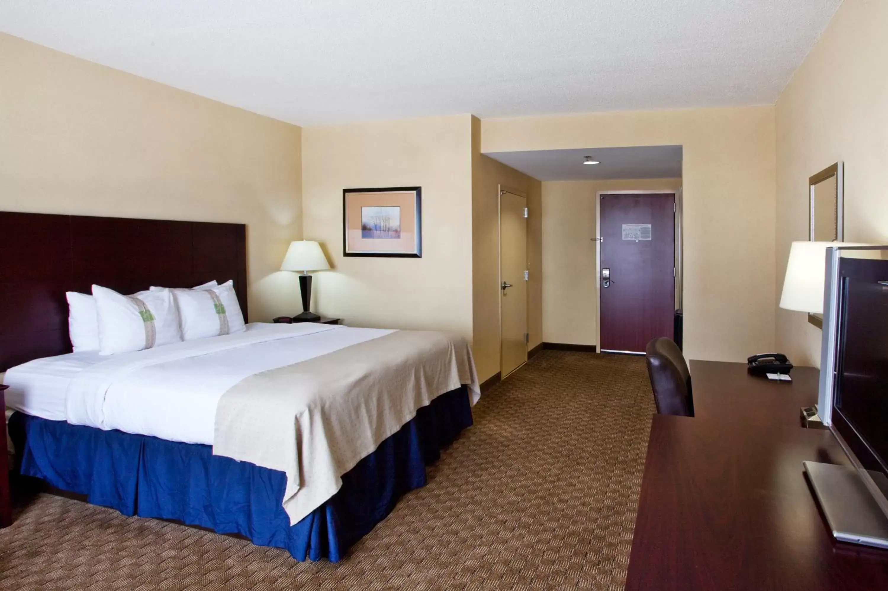 Bedroom, Bed in Holiday Inn Augusta West I-20, an IHG Hotel