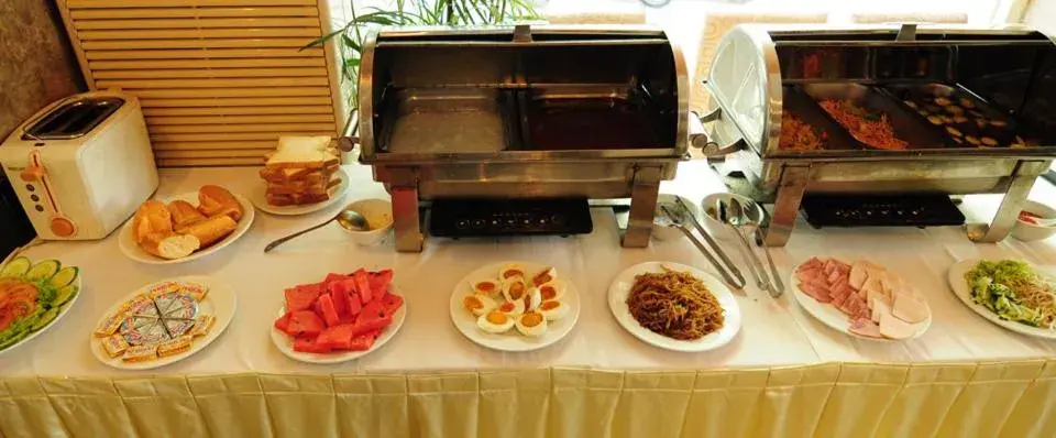 Breakfast, Food in Halo Hotel