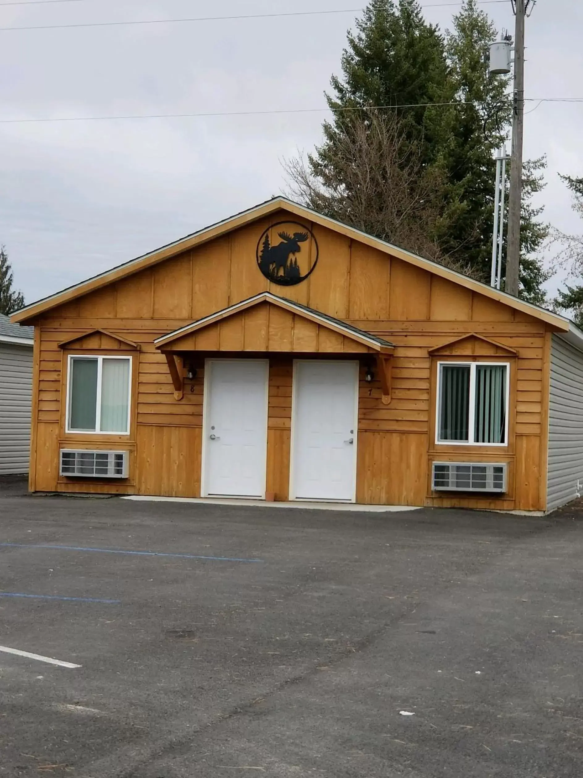 Property Building in Moose Inn