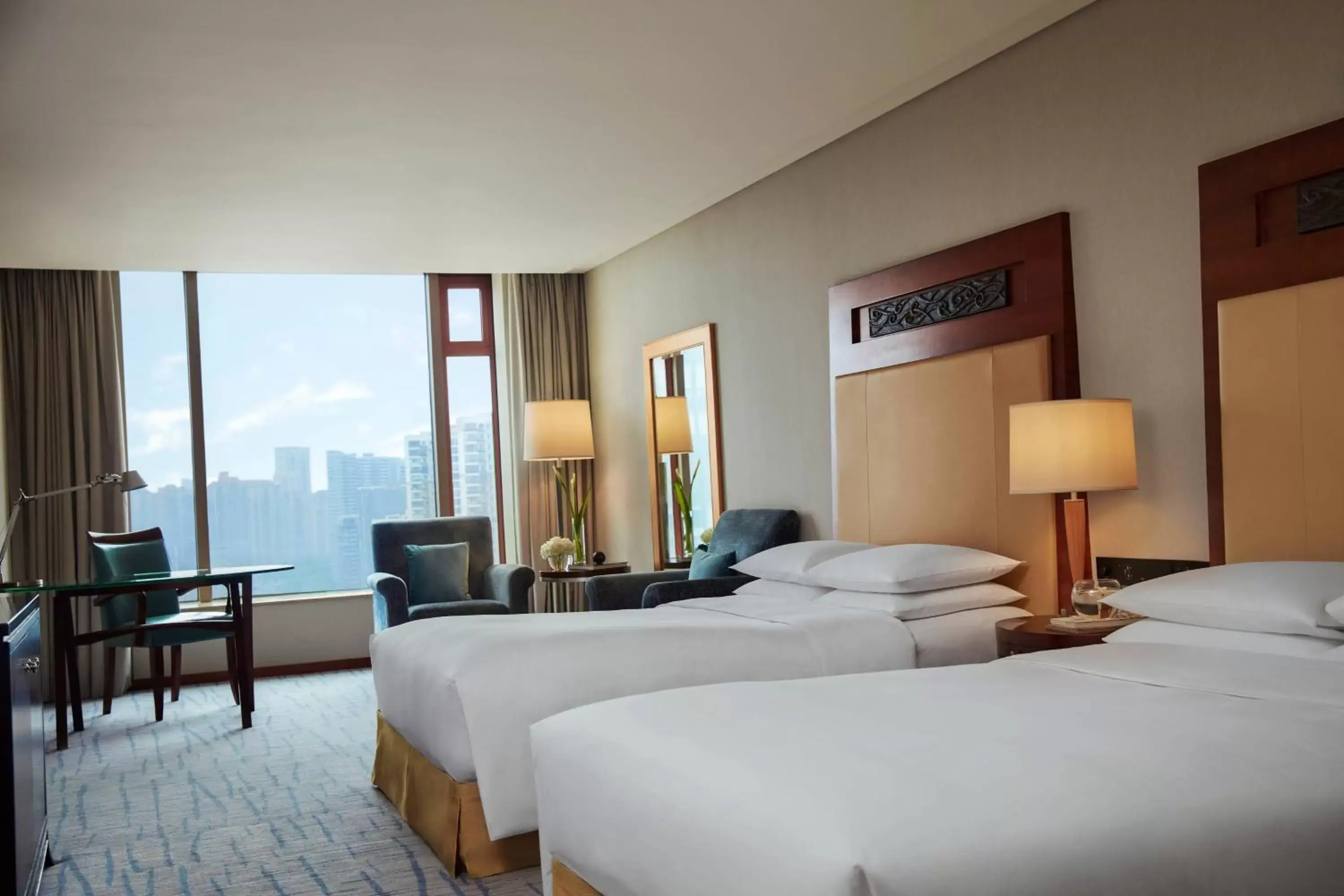 Photo of the whole room in Renaissance Wuhan Hotel Photo of the whole room in Renaissance Wuhan Hotel