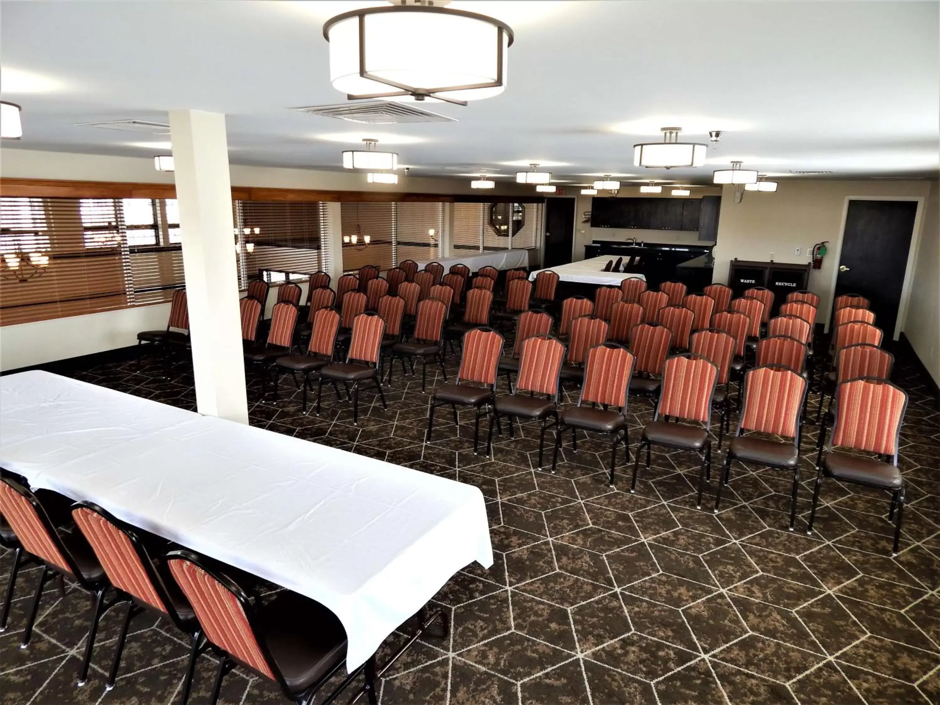 Banquet/Function facilities, Business Area/Conference Room in Best Western Sault Ste. Marie