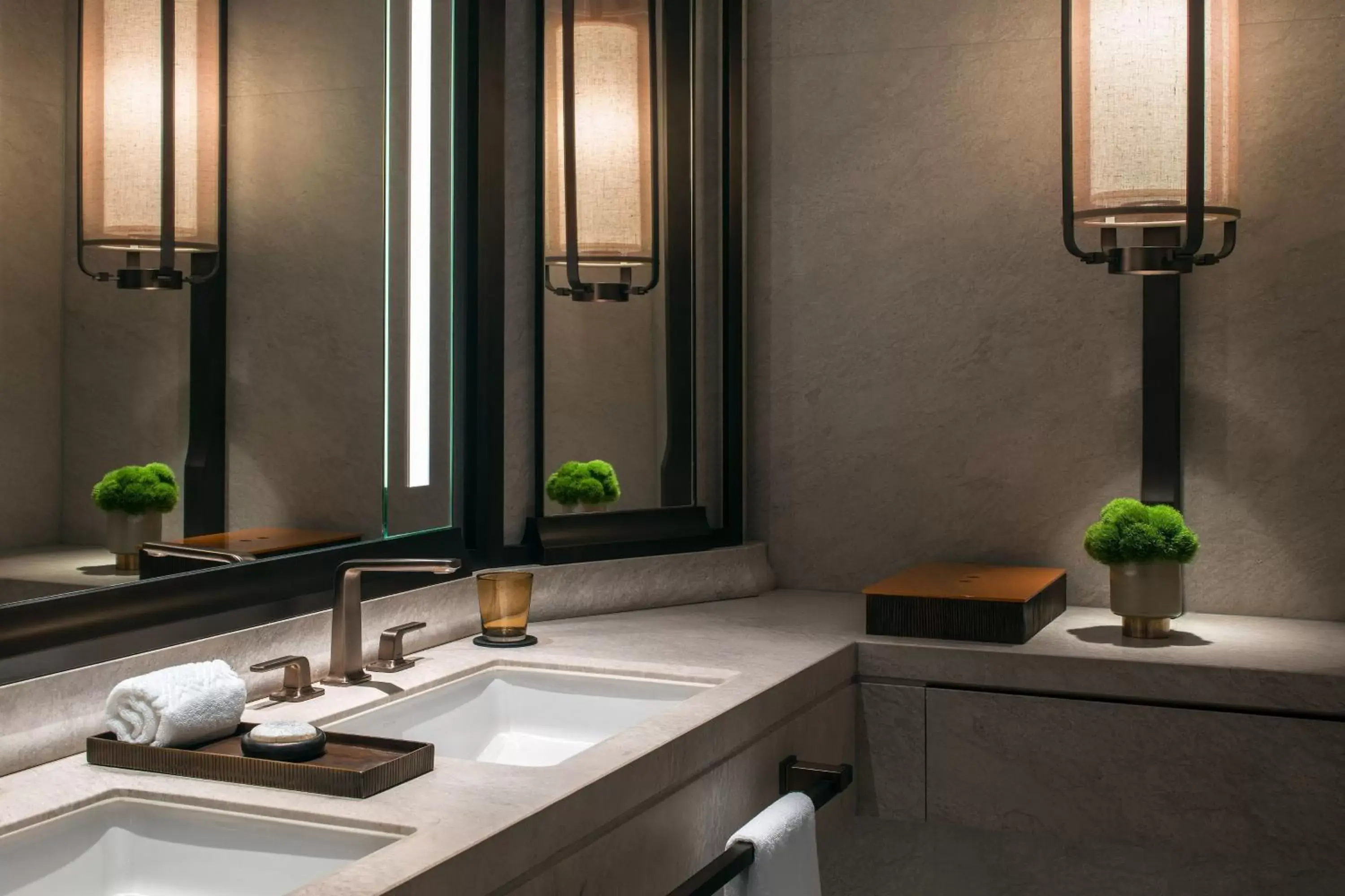 Bathroom in The St. Regis Hong Kong