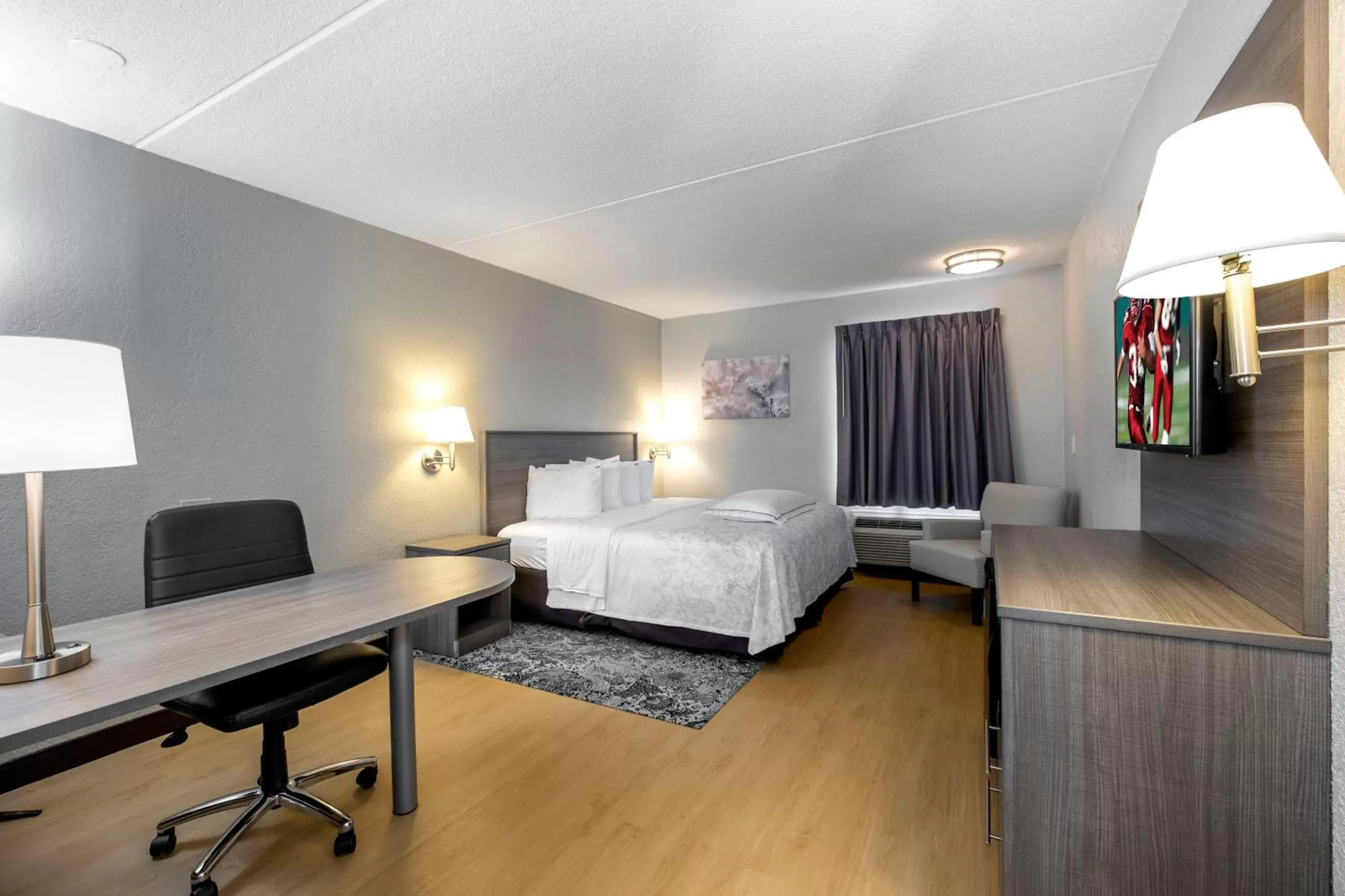 Photo of the whole room, Bed in Red Roof Inn PLUS Boston - Mansfield - Foxboro Photo of the whole room, Bed in Red Roof Inn PLUS Boston - Mansfield - Foxboro