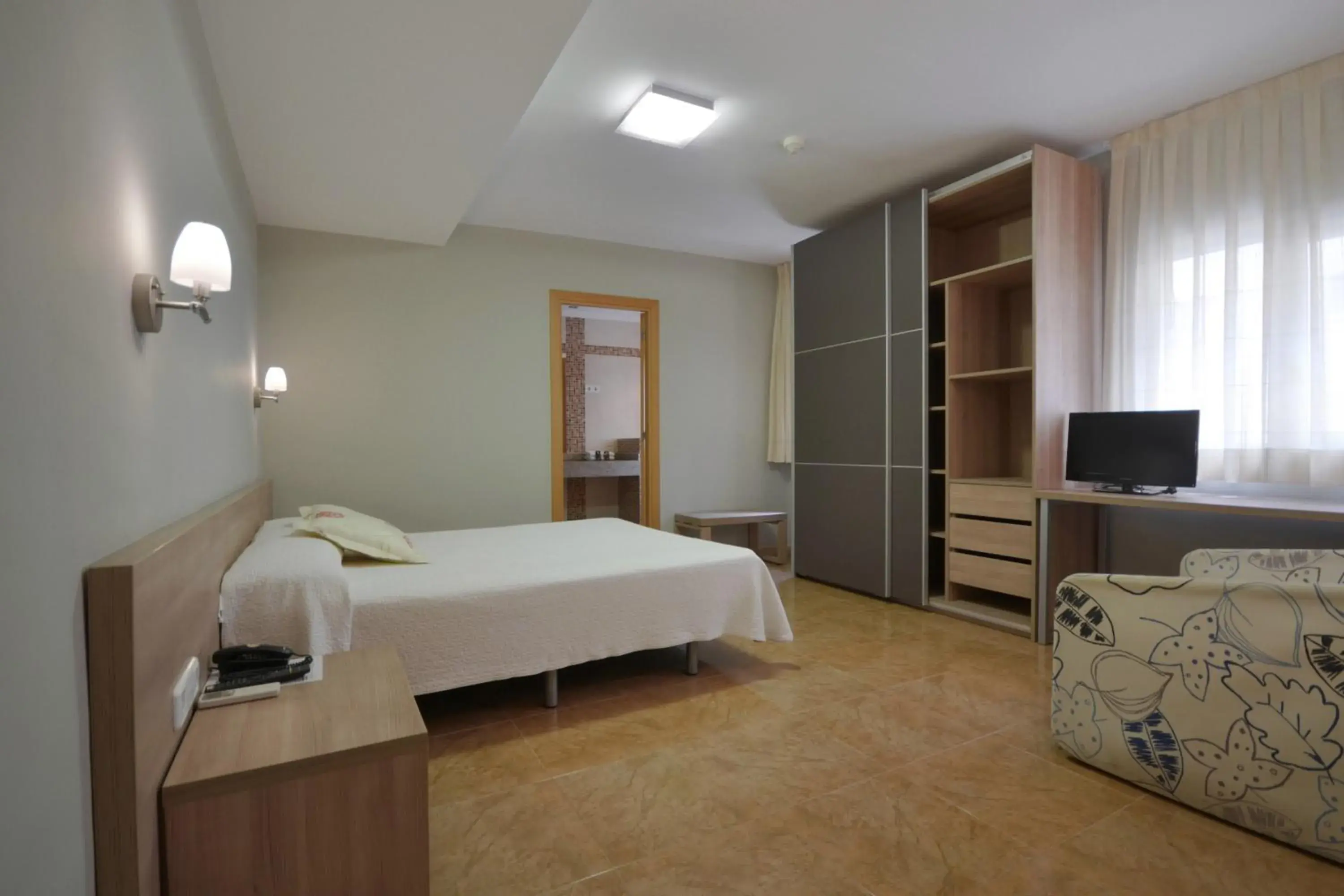Superior Double Room in El Cami Hotel