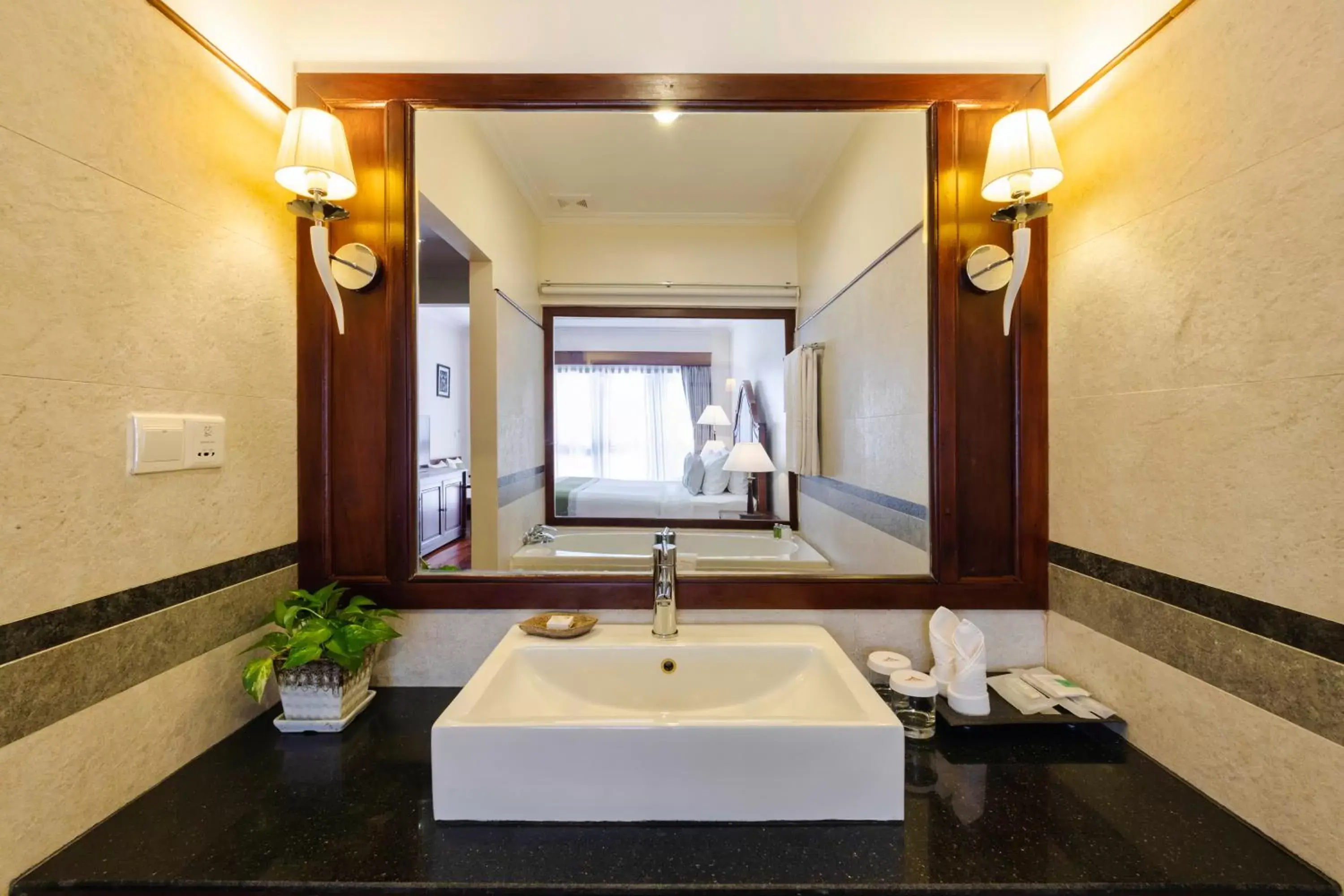 Bathroom in Saem Siemreap Hotel