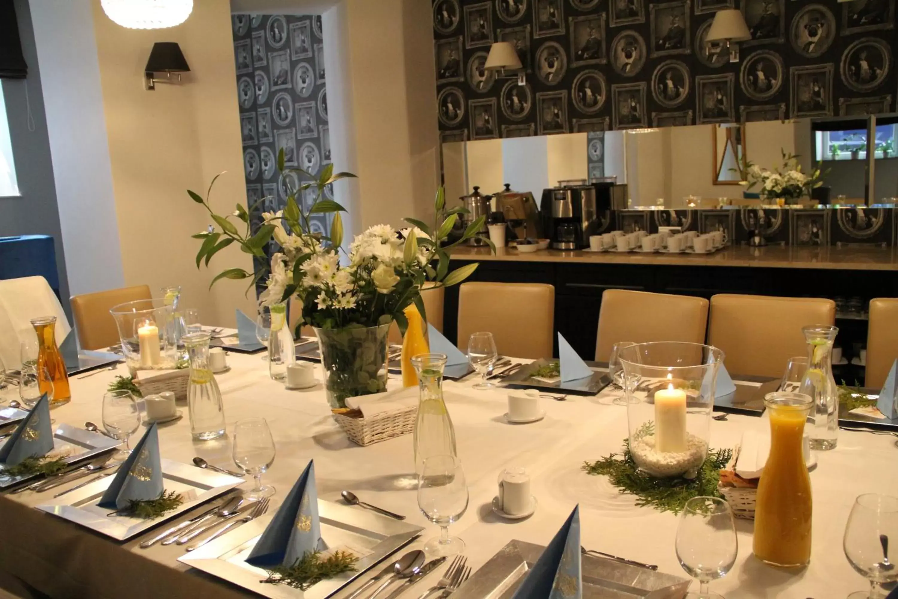 Banquet/Function facilities, Restaurant/Places to Eat in Grottger Luxury Boutique Hotel City