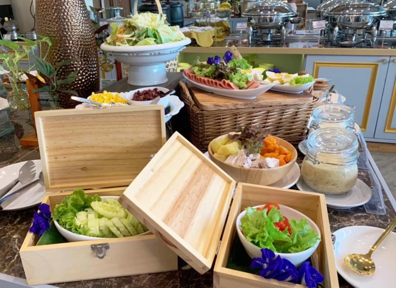 Food and drinks in Phanomrungpuri Hotel Buriram