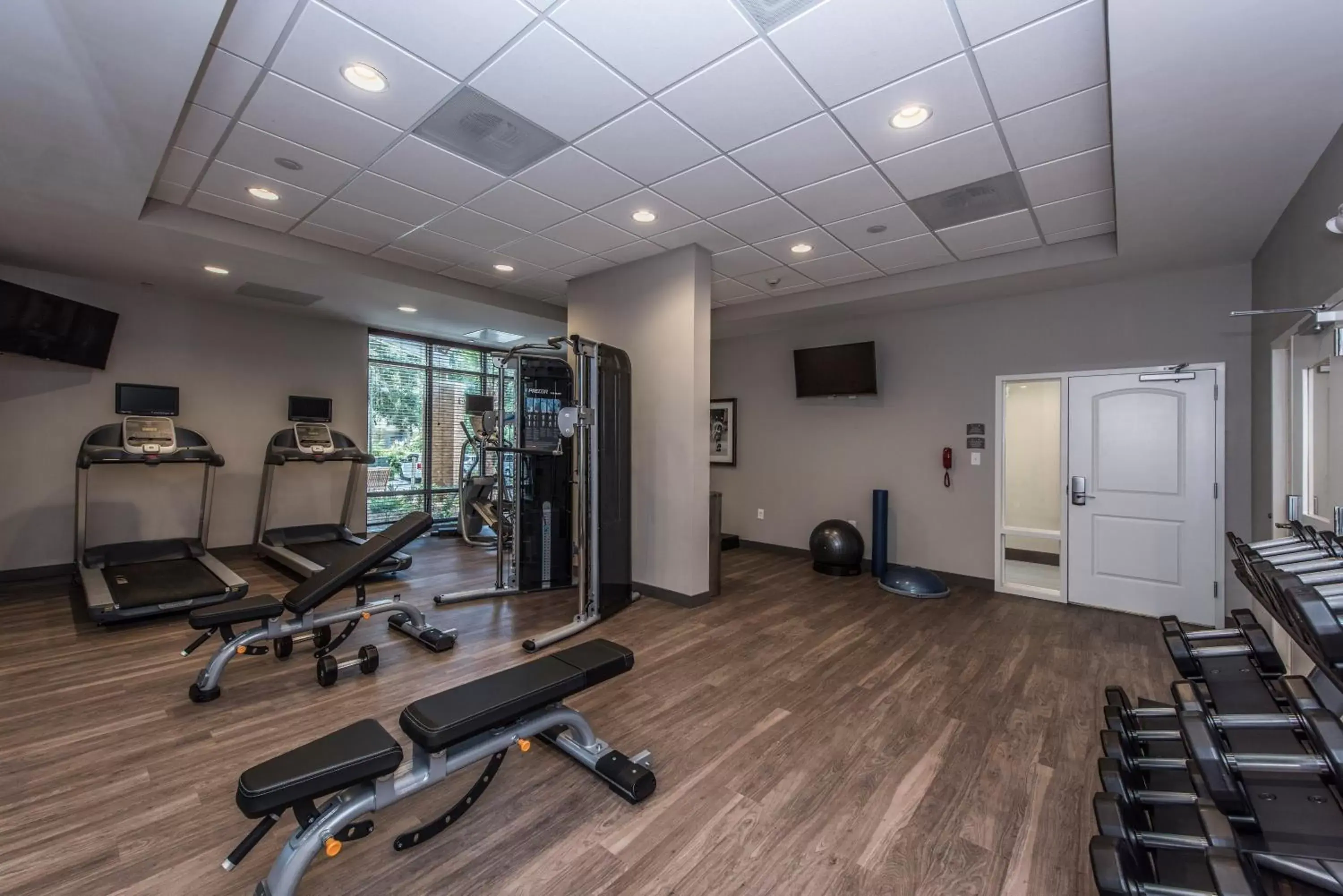 Fitness centre/facilities, Fitness Center/Facilities in Staybridge Suites Charleston - Mount Pleasant, an IHG Hotel