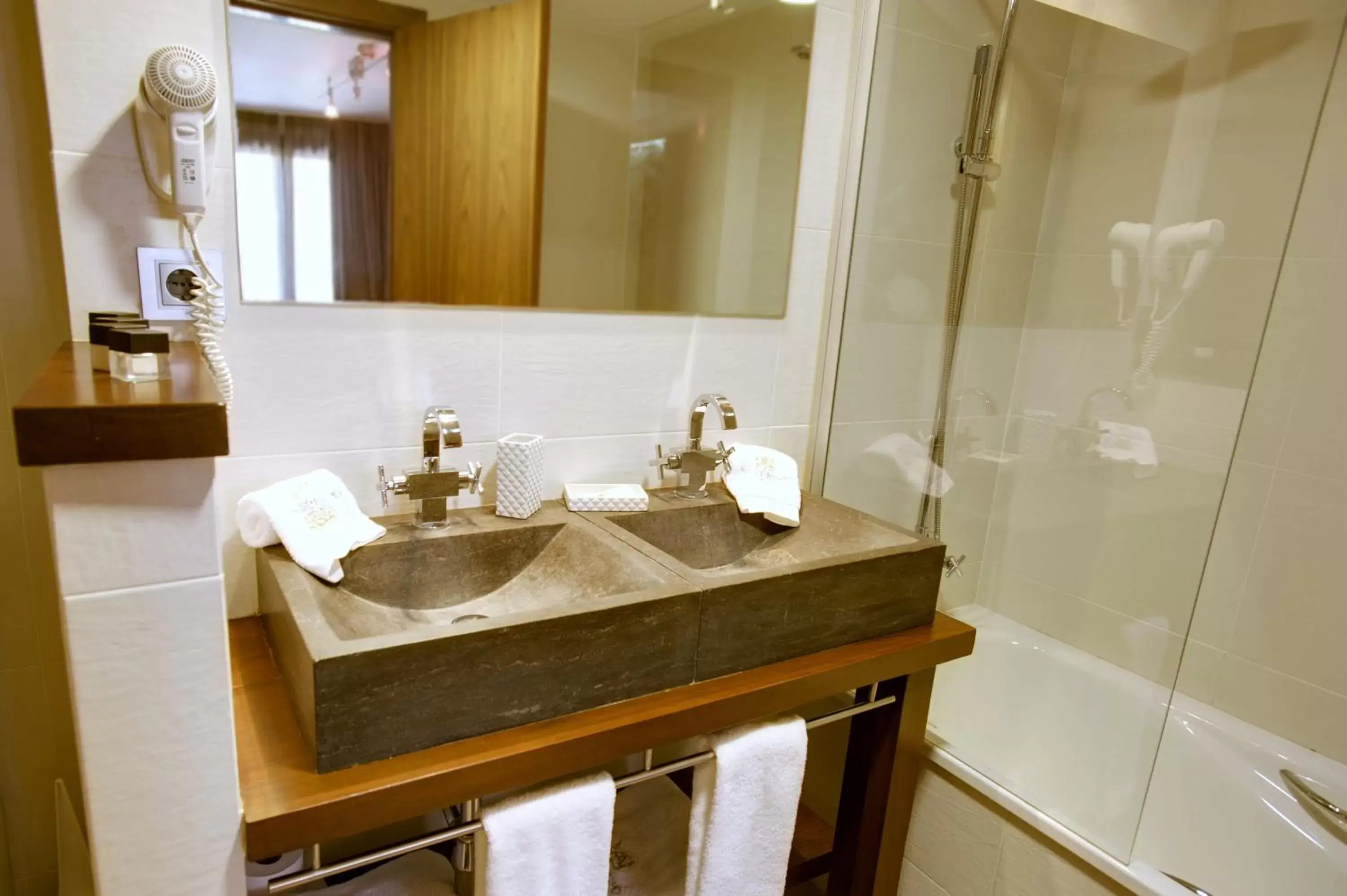 Bathroom in Hotel Palacio del Obispo