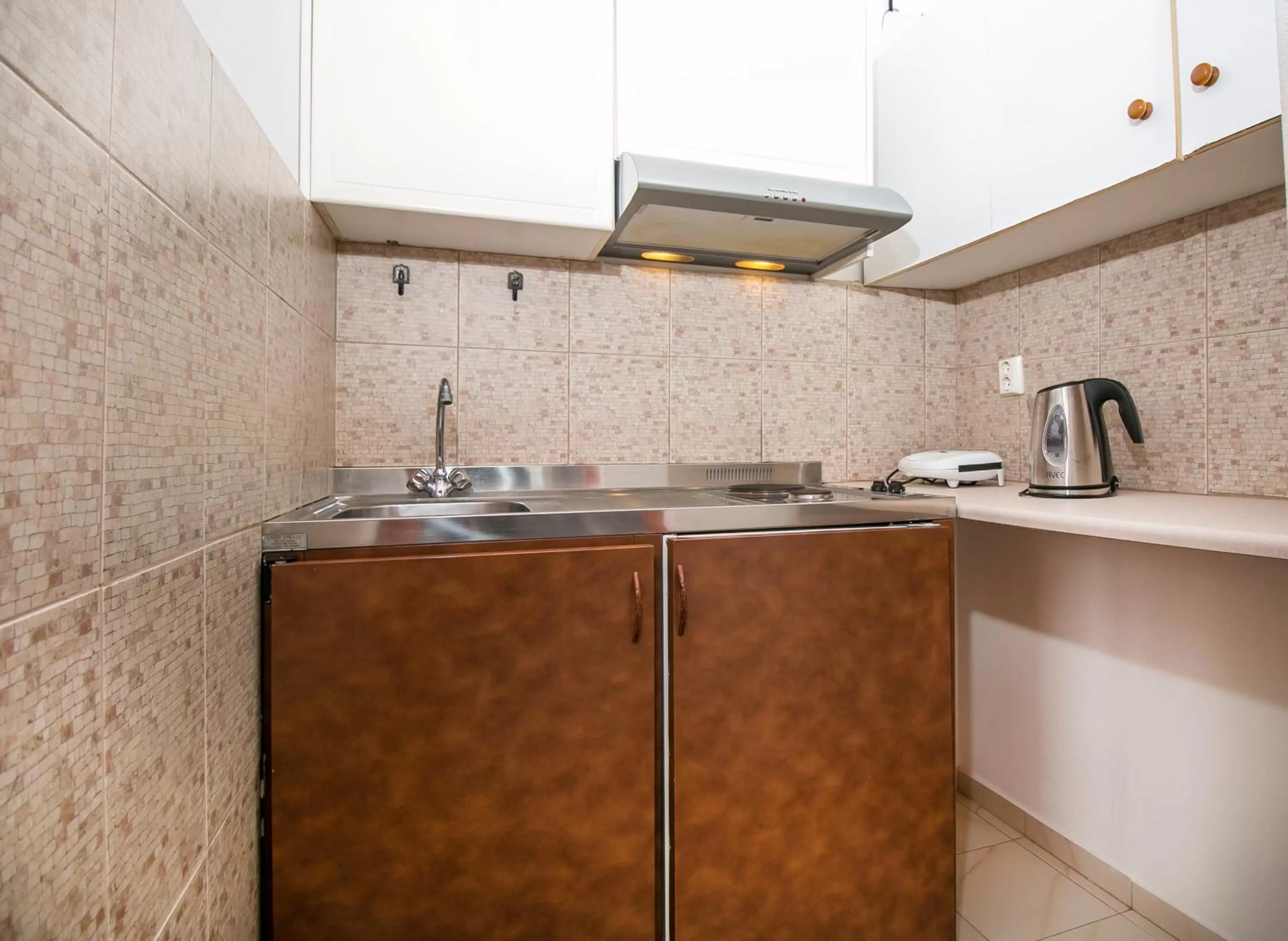 Coffee/tea facilities in Platoni Elite