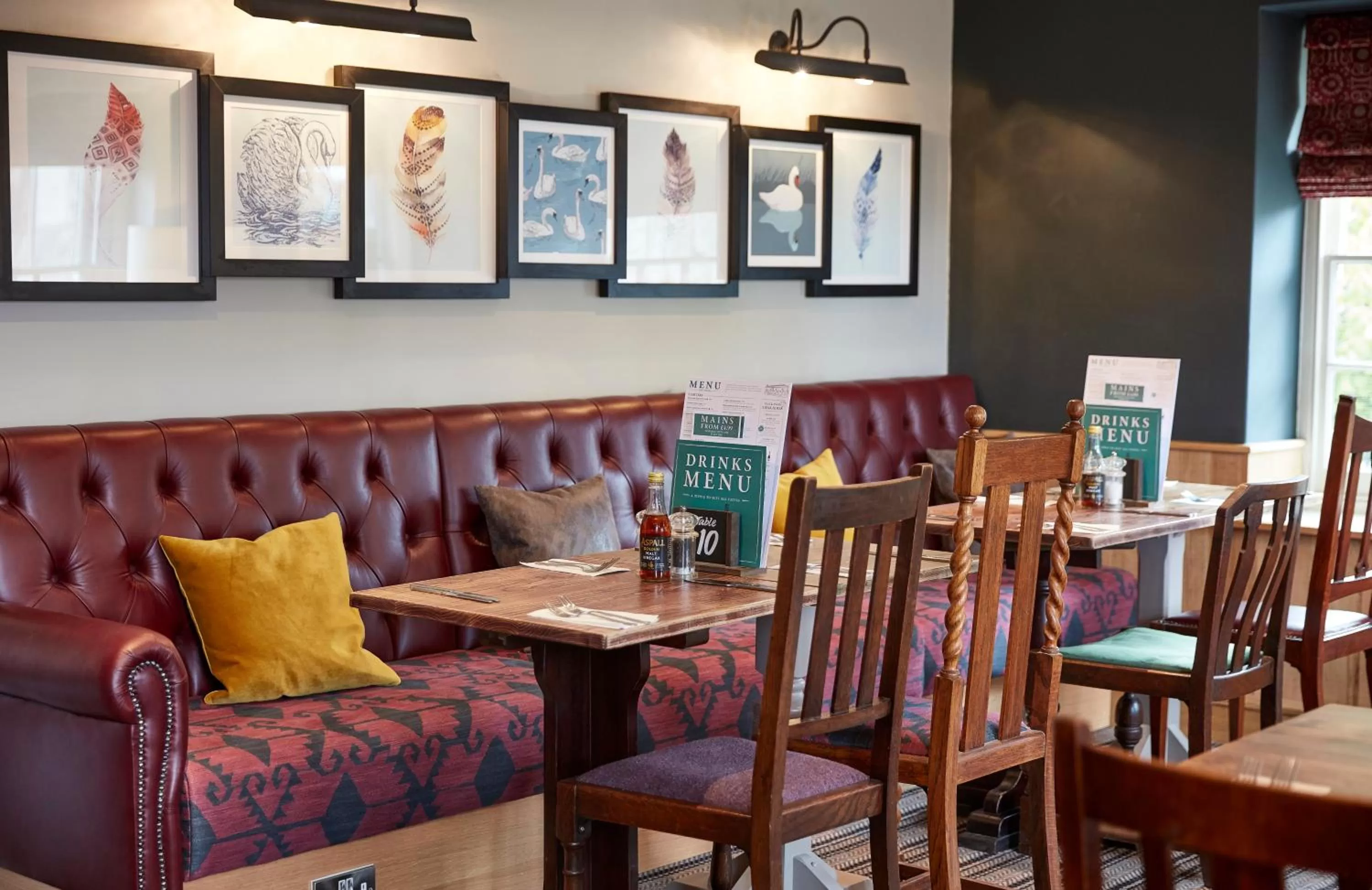 Restaurant/places to eat in Swan Hotel by Greene King Inns