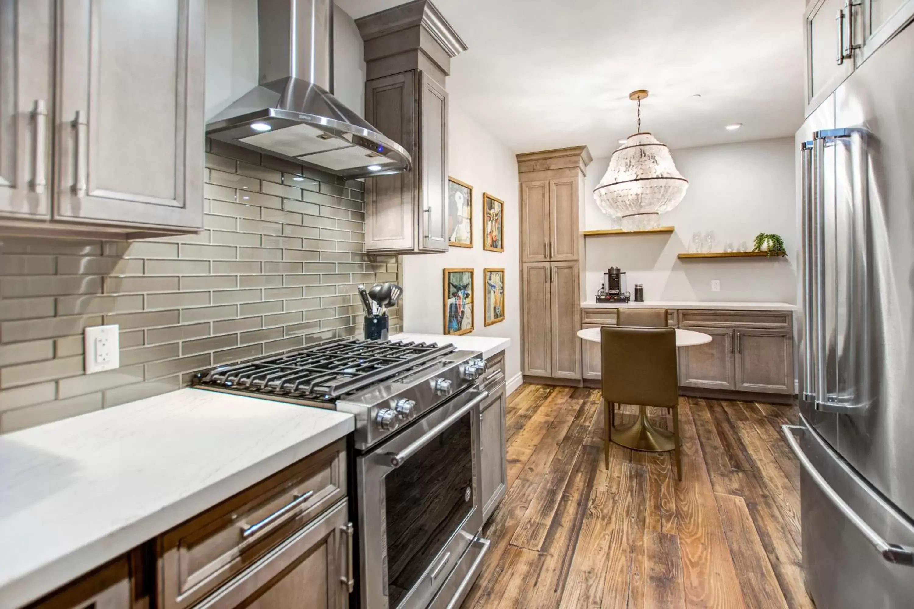 Kitchen or kitchenette, Kitchen/Kitchenette in Sonoma Bungalows