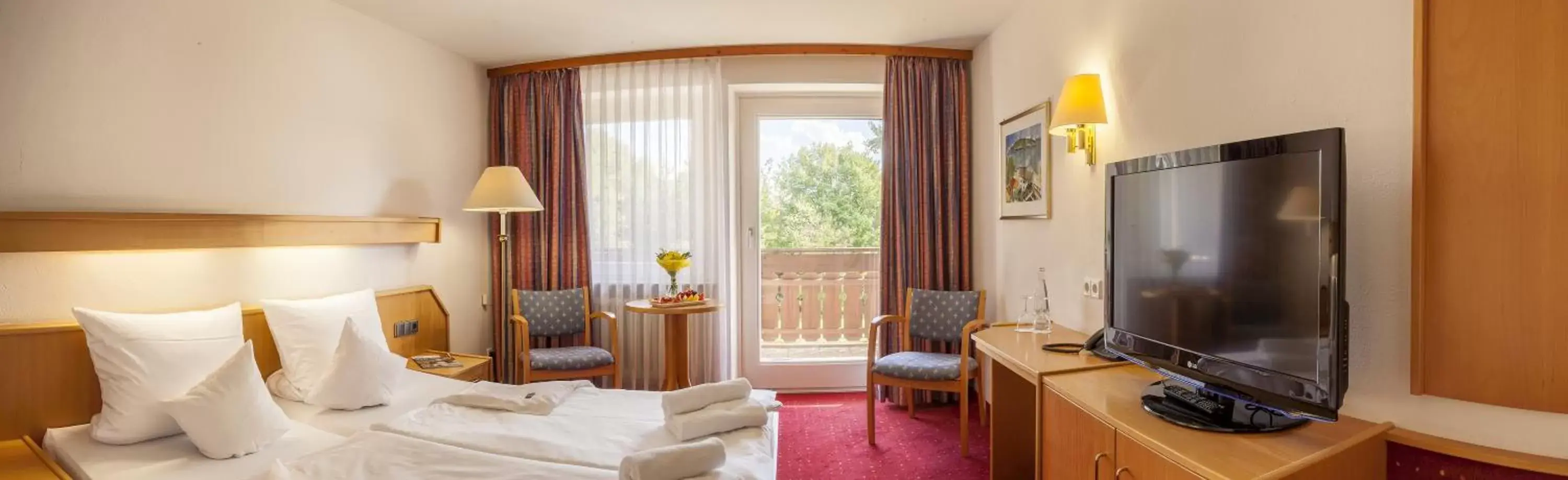 Photo of the whole room, TV/Entertainment Center in Hotel Schwarzwald Freudenstadt