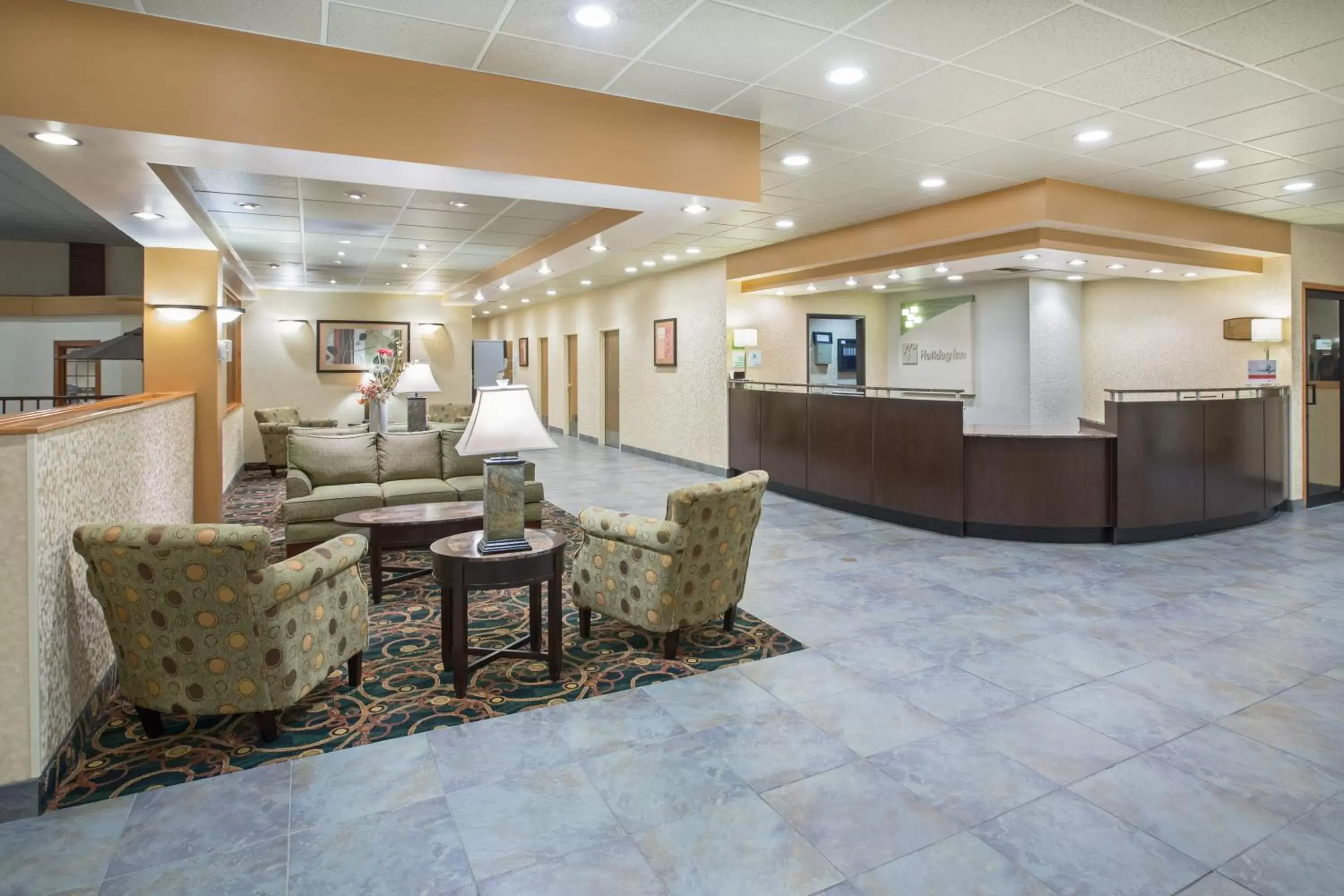 Property building, Lobby/Reception in Holiday Inn Riverton-Convention Center, an IHG Hotel