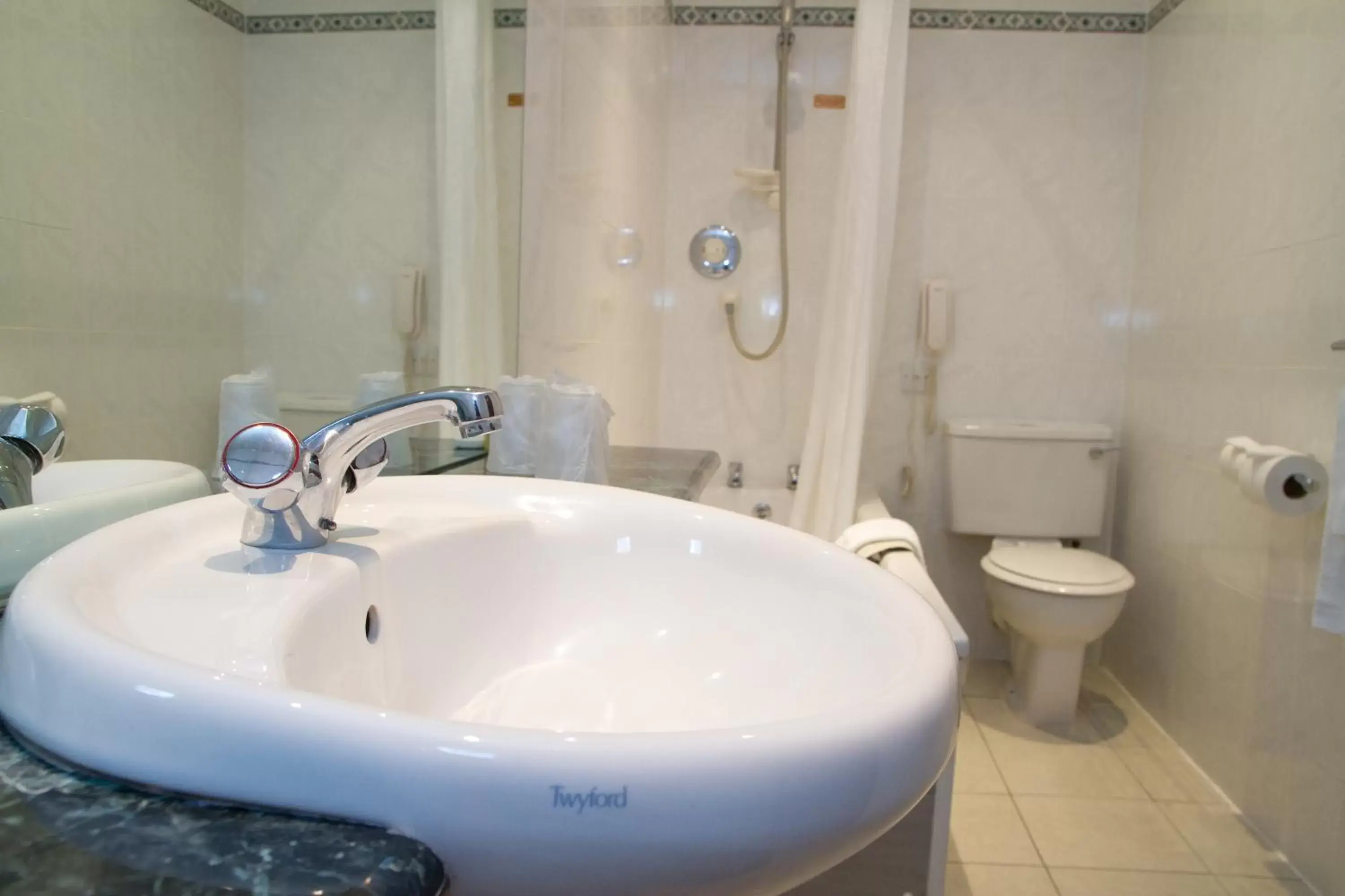 Bathroom in Cumbria Grand Hotel