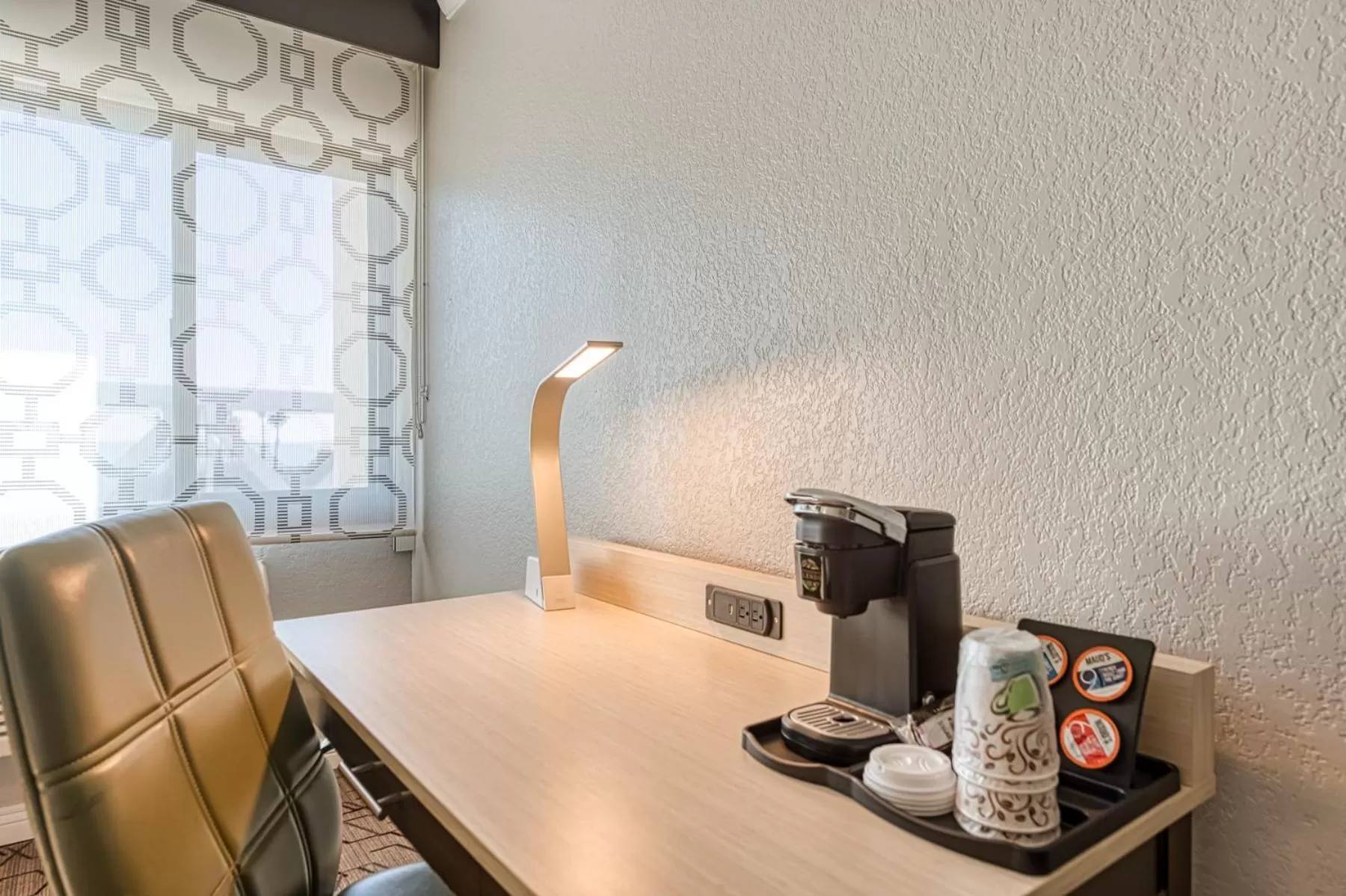 Coffee/tea facilities in Amanzi Hotel, an Ascend Collection Hotel