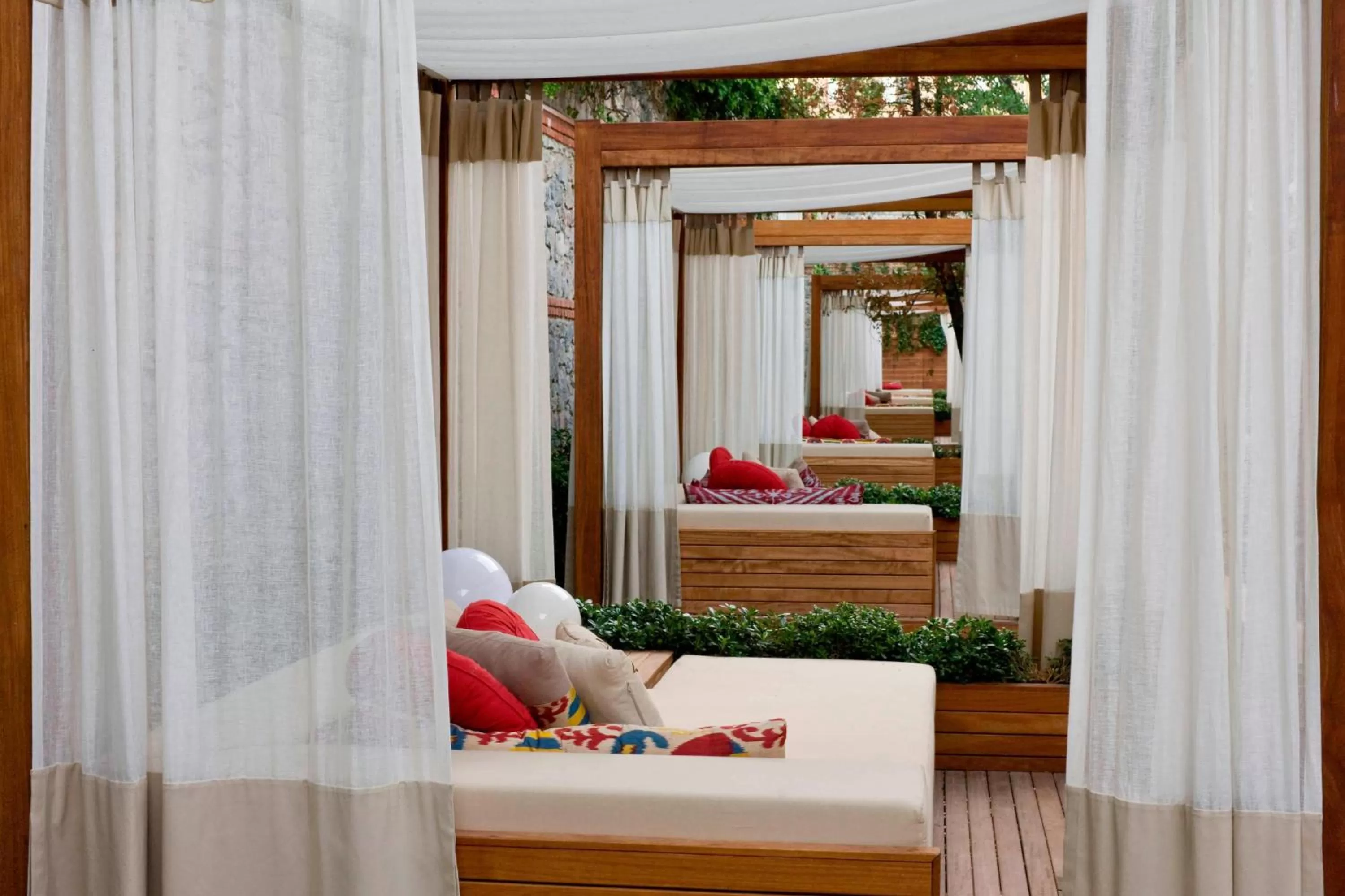 Photo of the whole room, Bed in W Istanbul