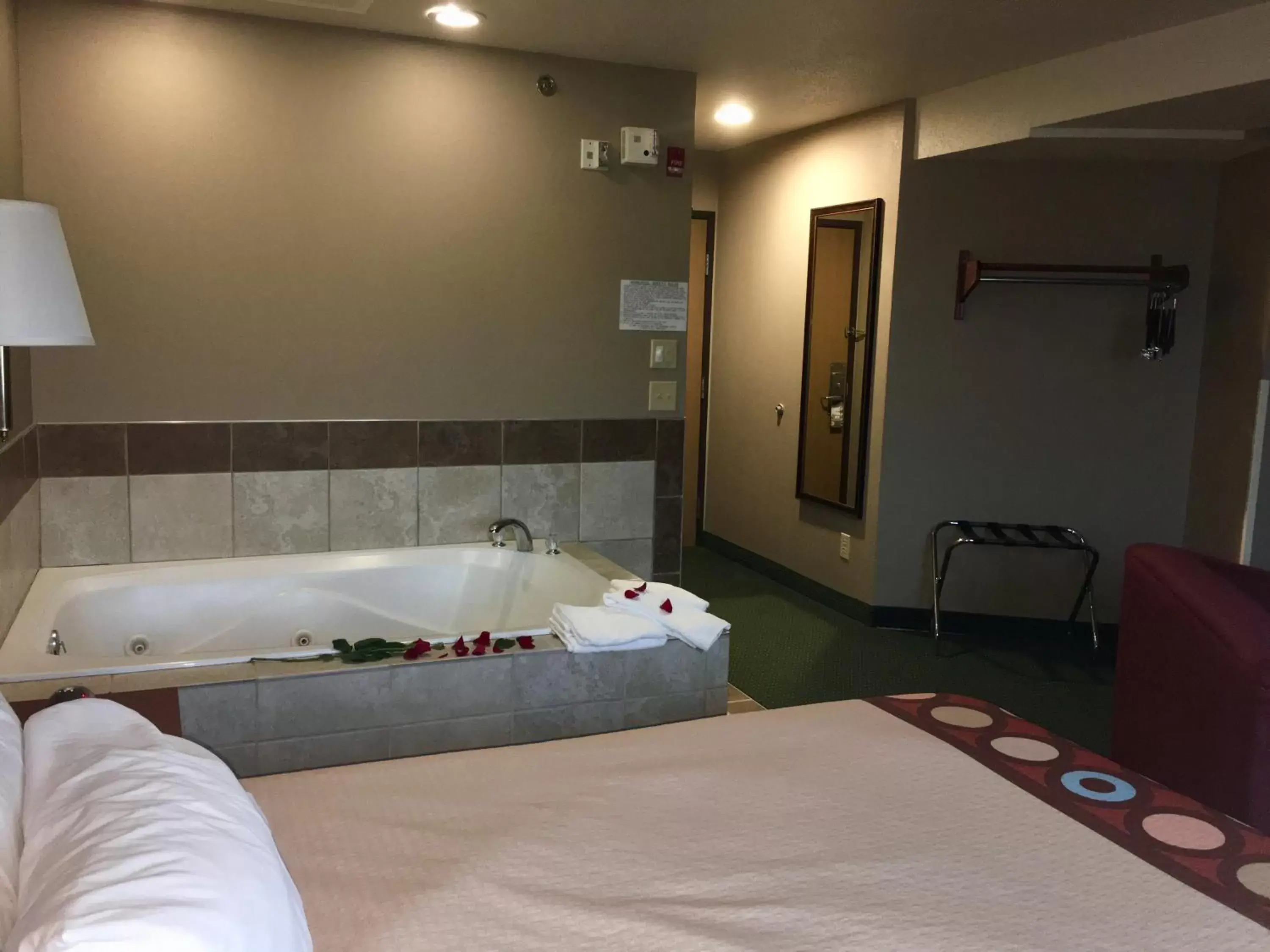 Bed in Super 8 by Wyndham Clearfield Bed in Super 8 by Wyndham Clearfield