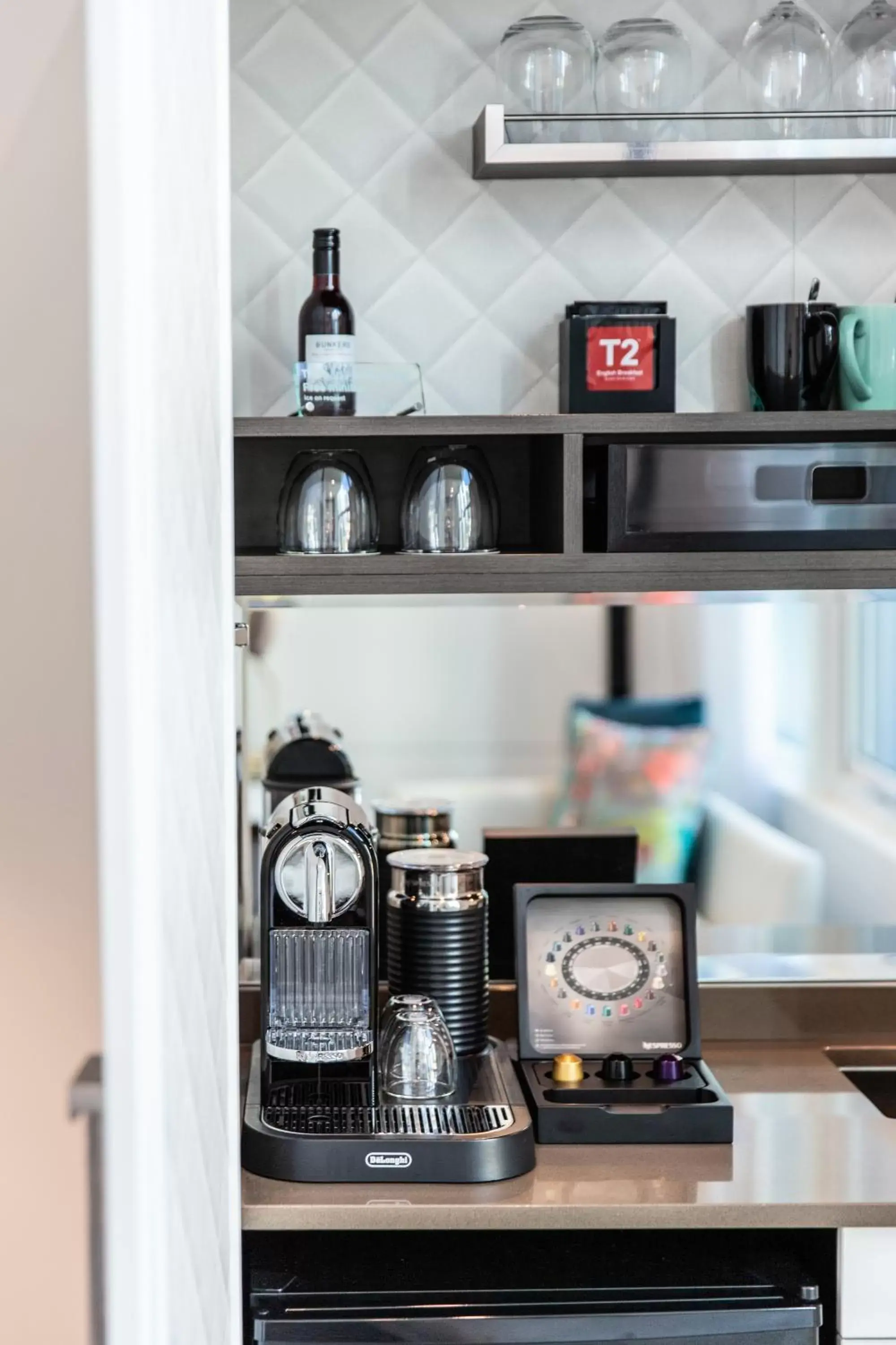 Coffee/tea facilities in The Inchcolm by Ovolo