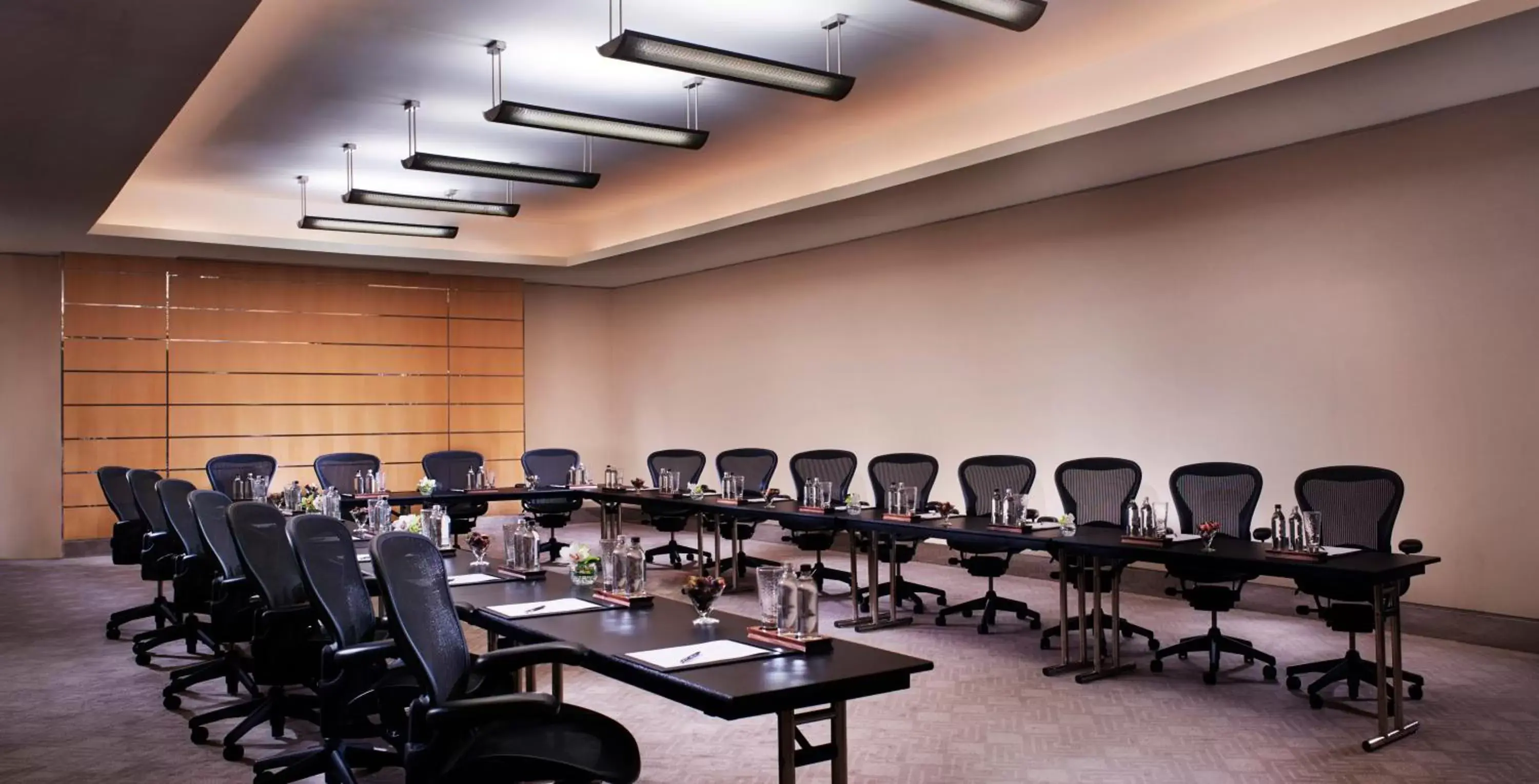 Meeting/conference room in Pan Pacific Singapore