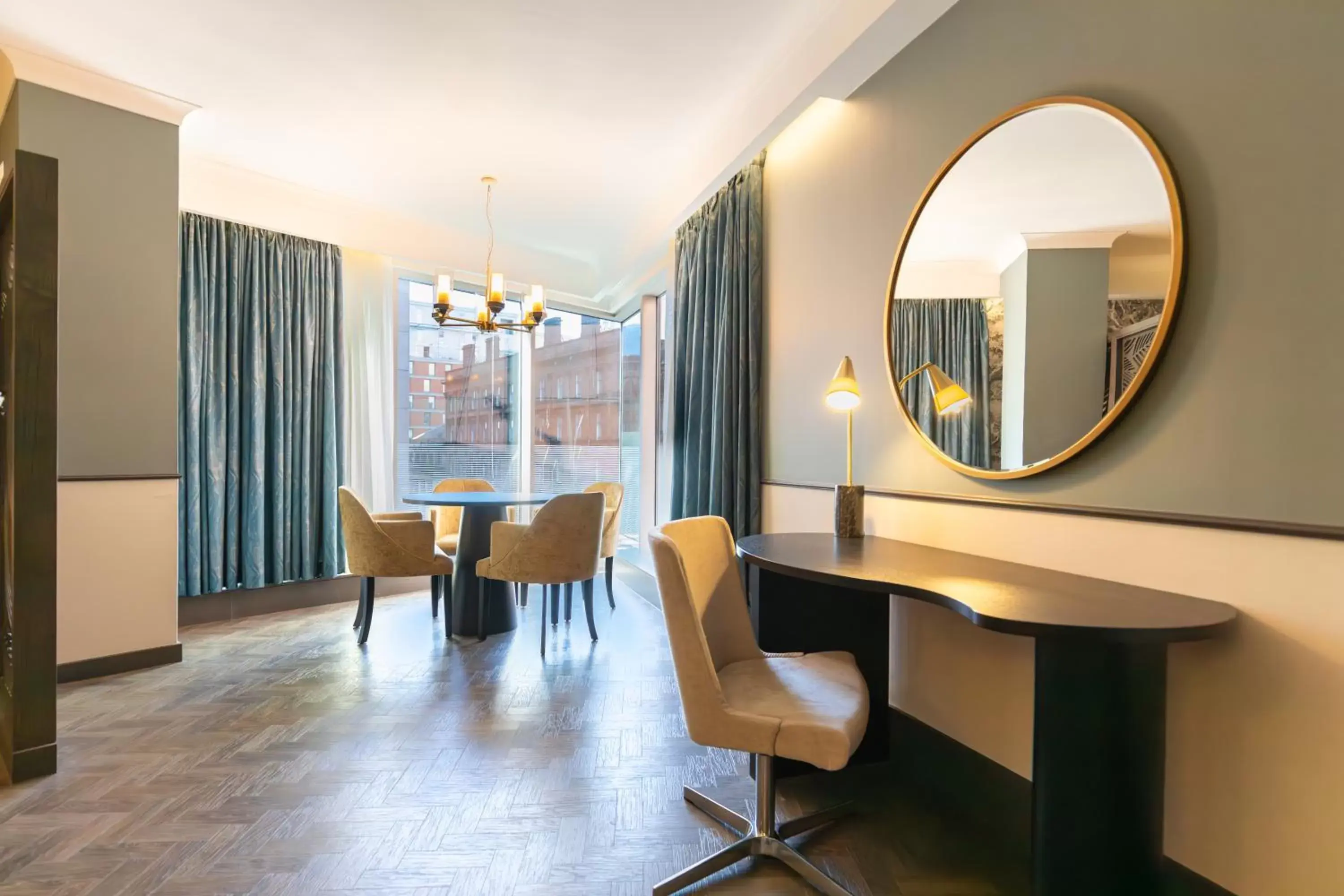 Dining Area in Radisson Blu Hotel, Glasgow