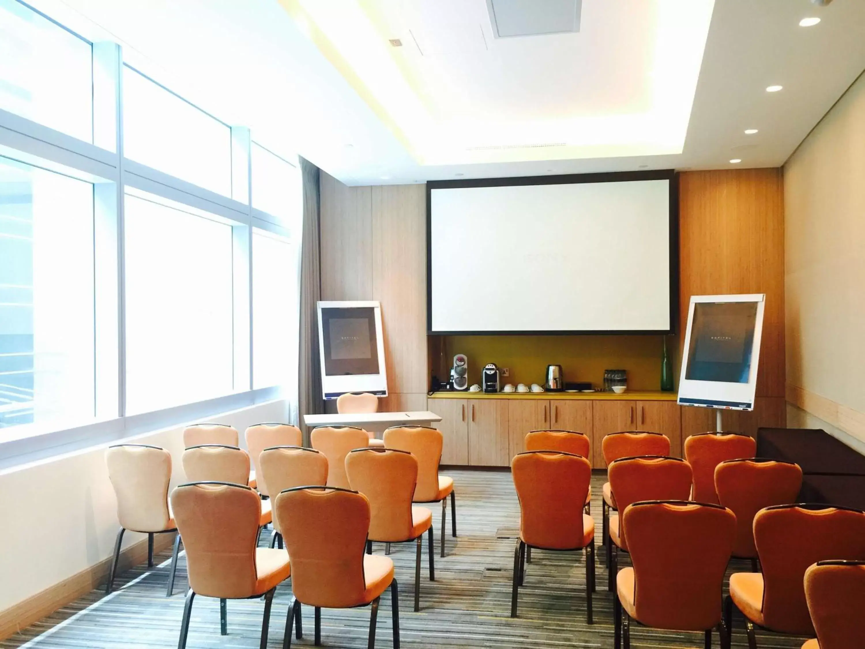 Meeting/conference room, Business Area/Conference Room in Sofitel Dubai Downtown