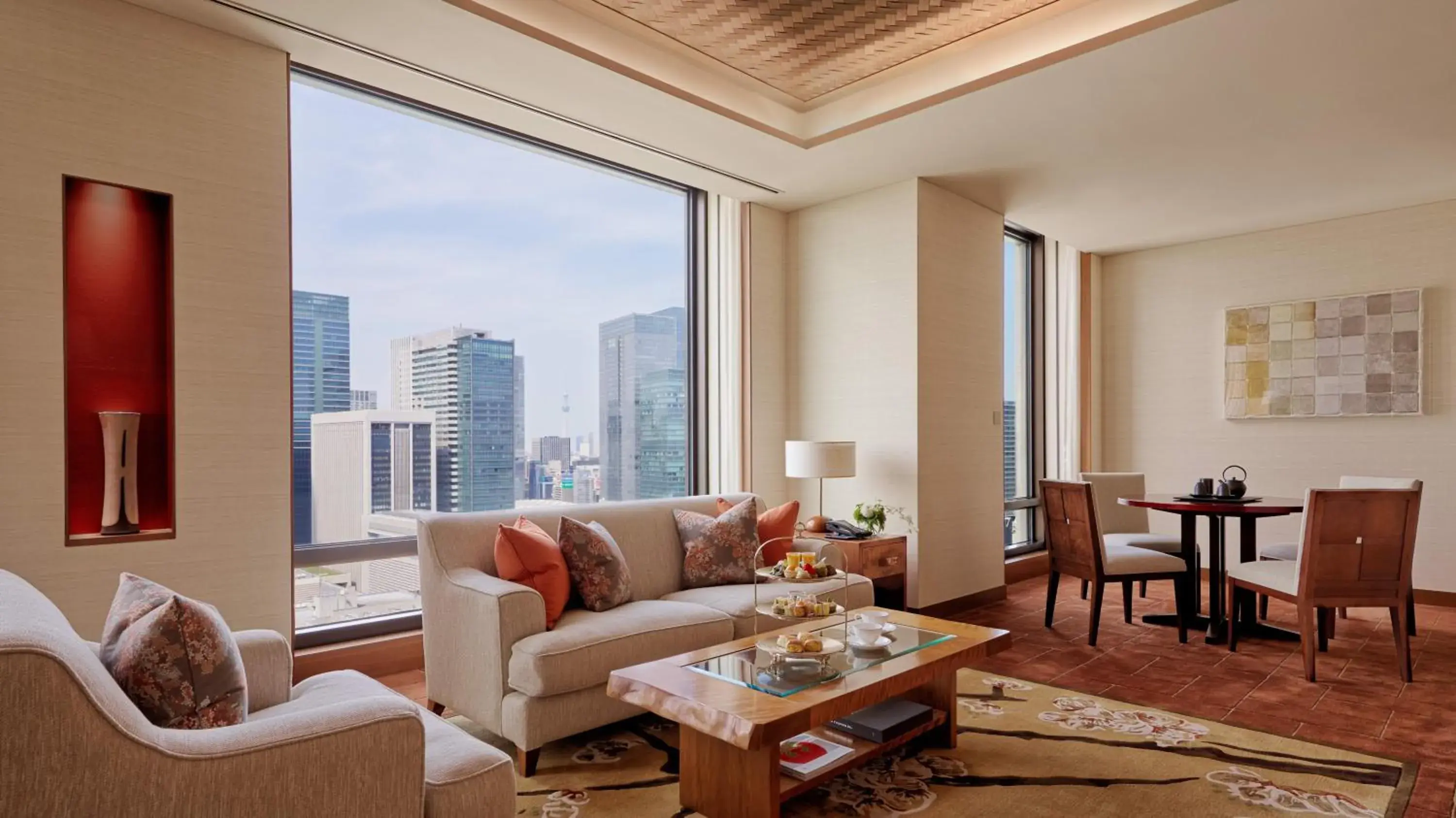 Living room, Seating Area in The Peninsula Tokyo