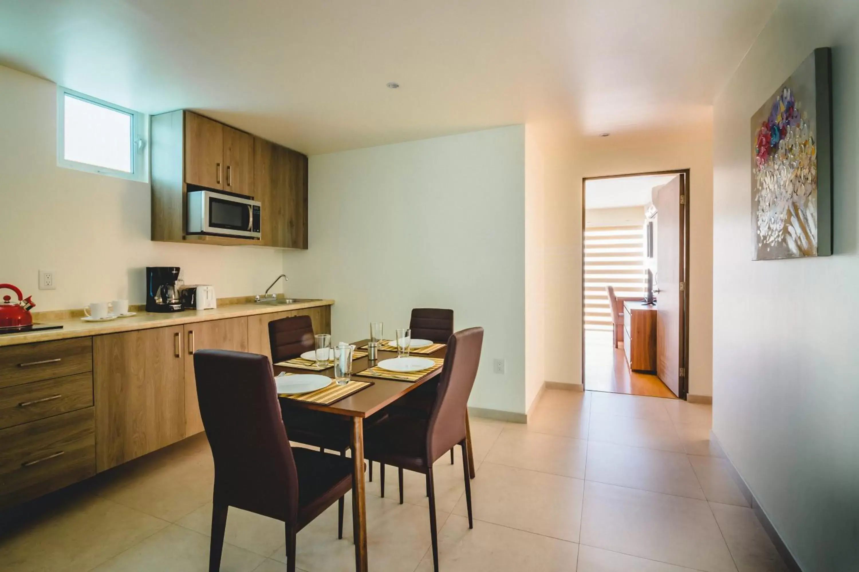 Dining Area in Millenium Plaza & Suites