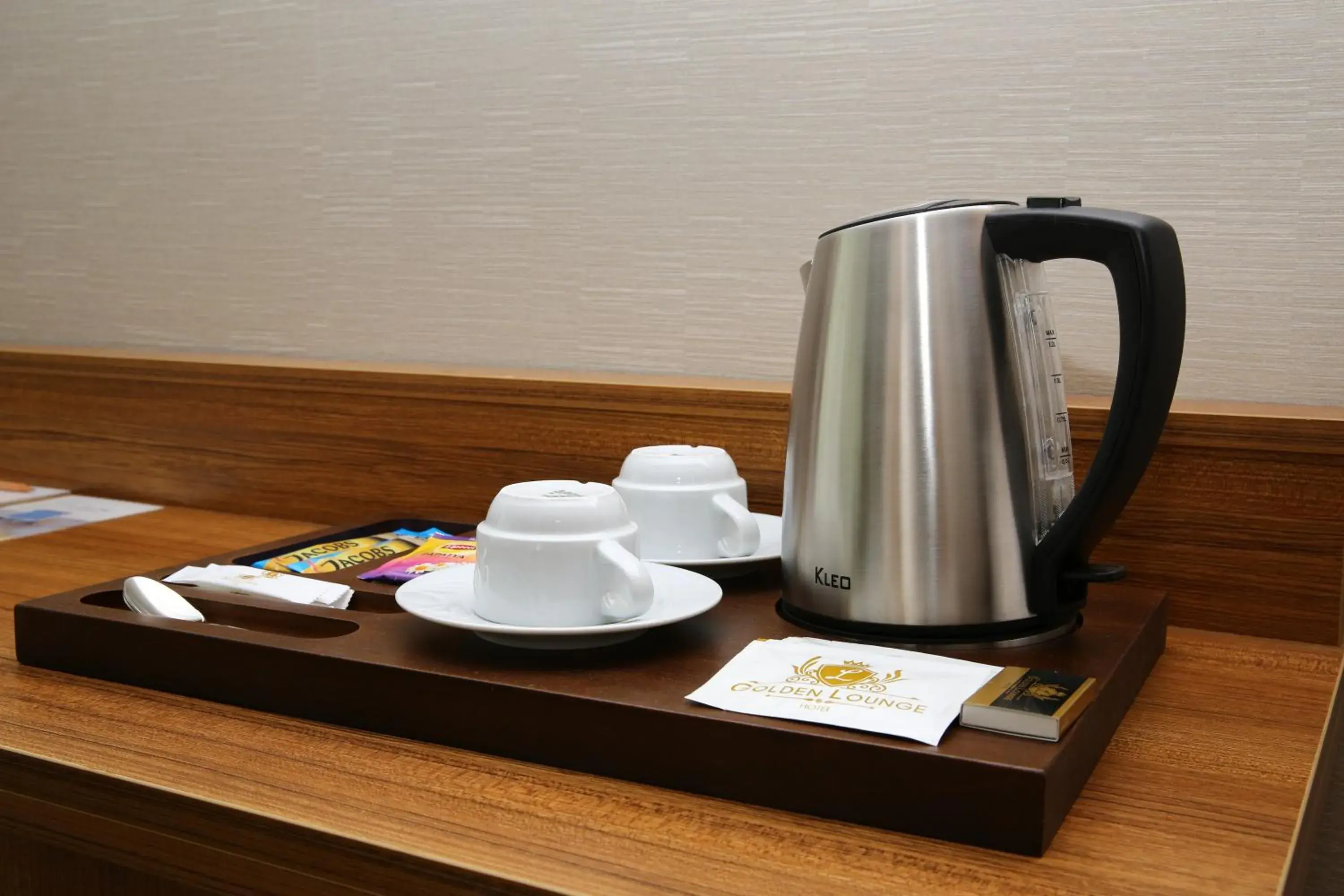 Non alcoholic drinks, Coffee/Tea Facilities in Golden Lounge Hotel