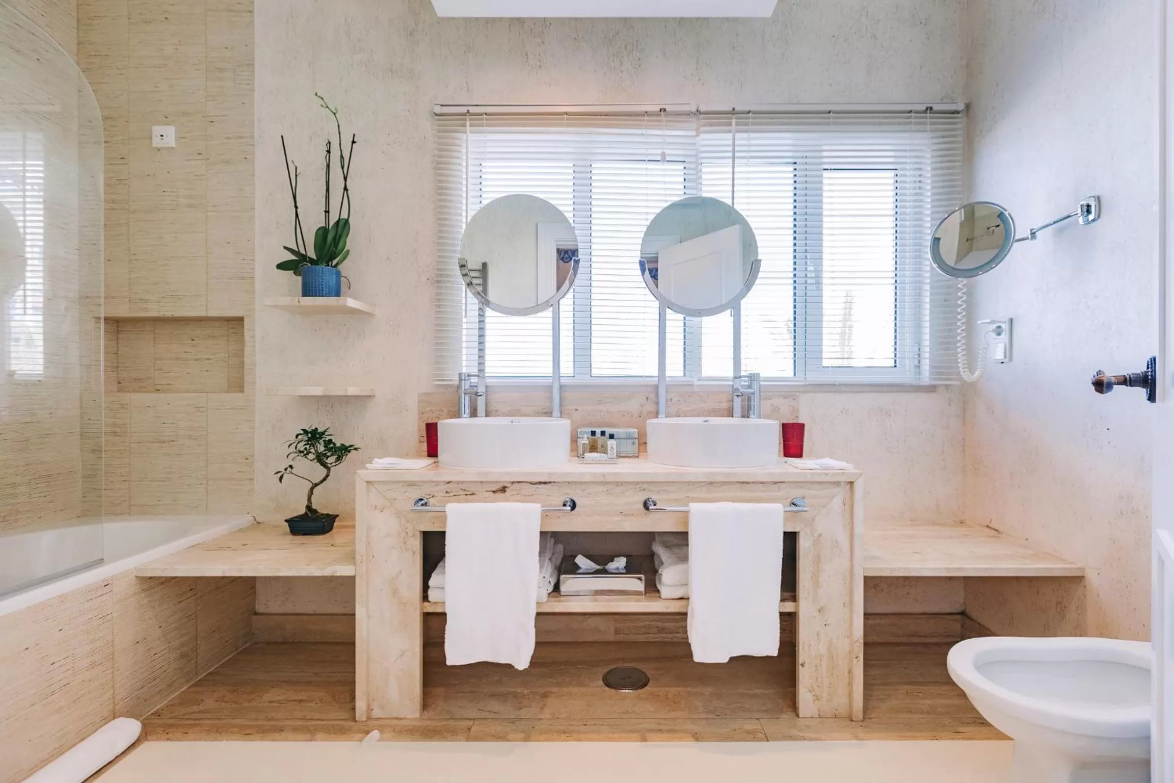 Bathroom in Bela Vista Hotel & Spa - Relais & Chateaux