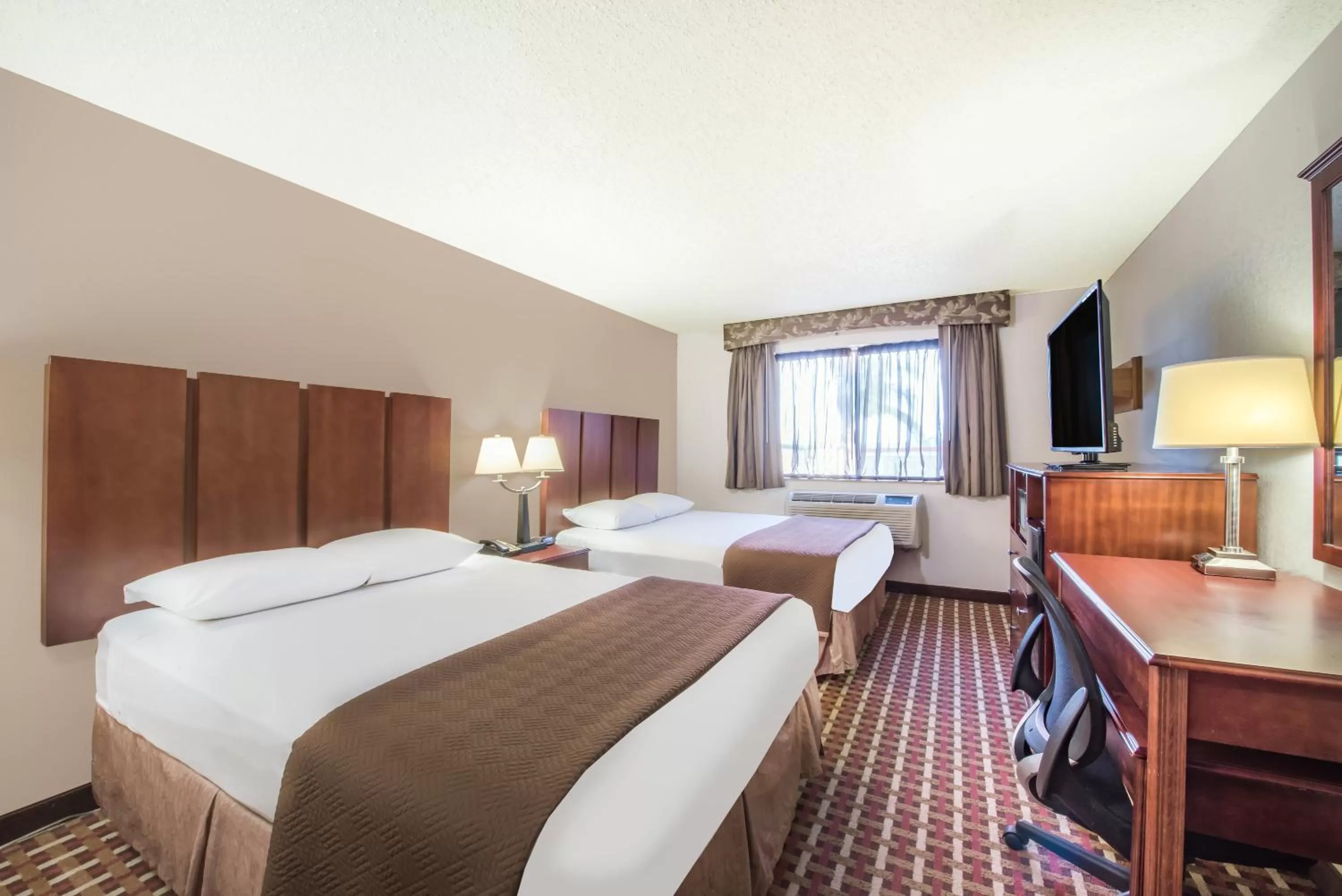 Photo of the whole room, Bed in Super 8 by Wyndham Harlingen TX