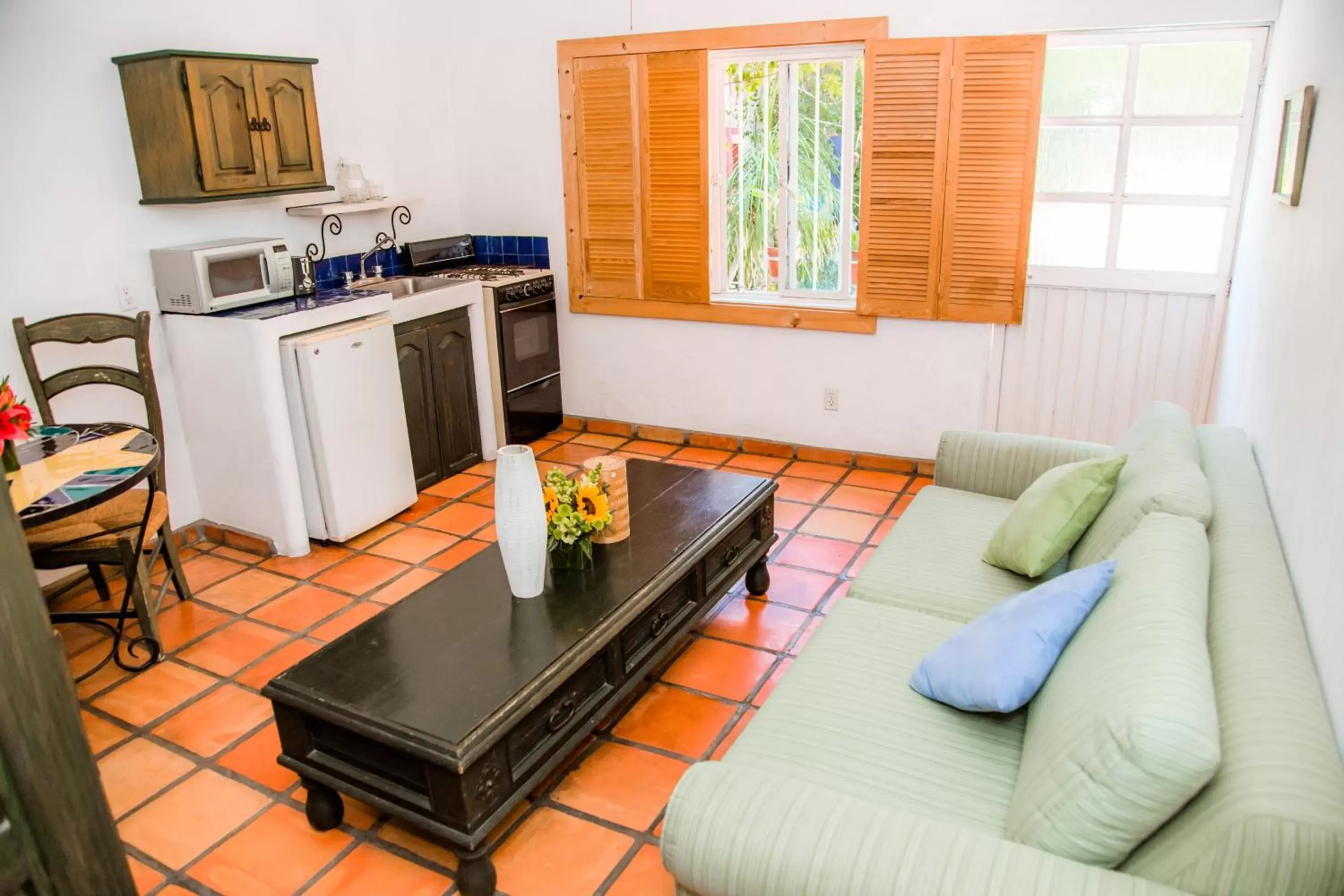 Kitchen/Kitchenette in Los Milagros Hotel