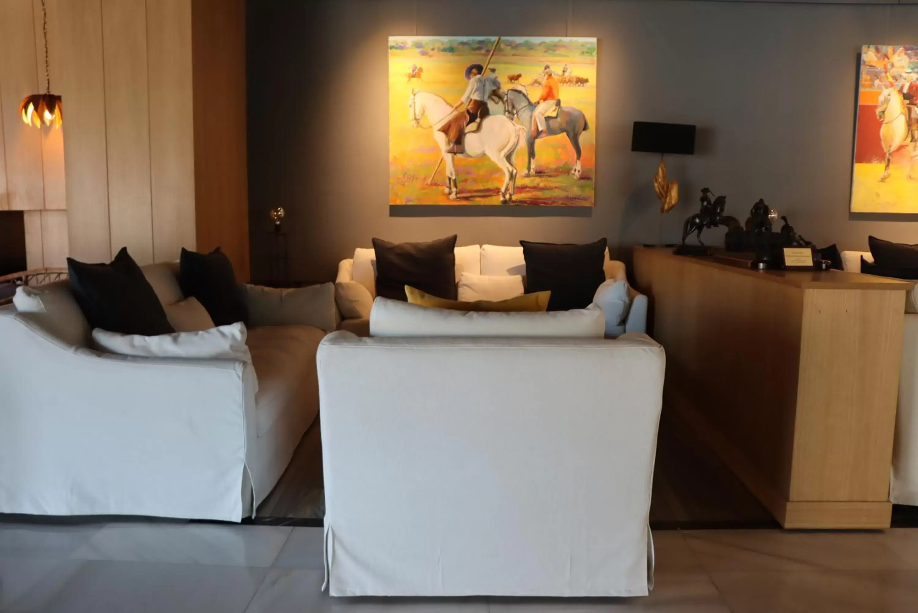 Communal lounge/ TV room, Bed in Hotel Jerez & Spa