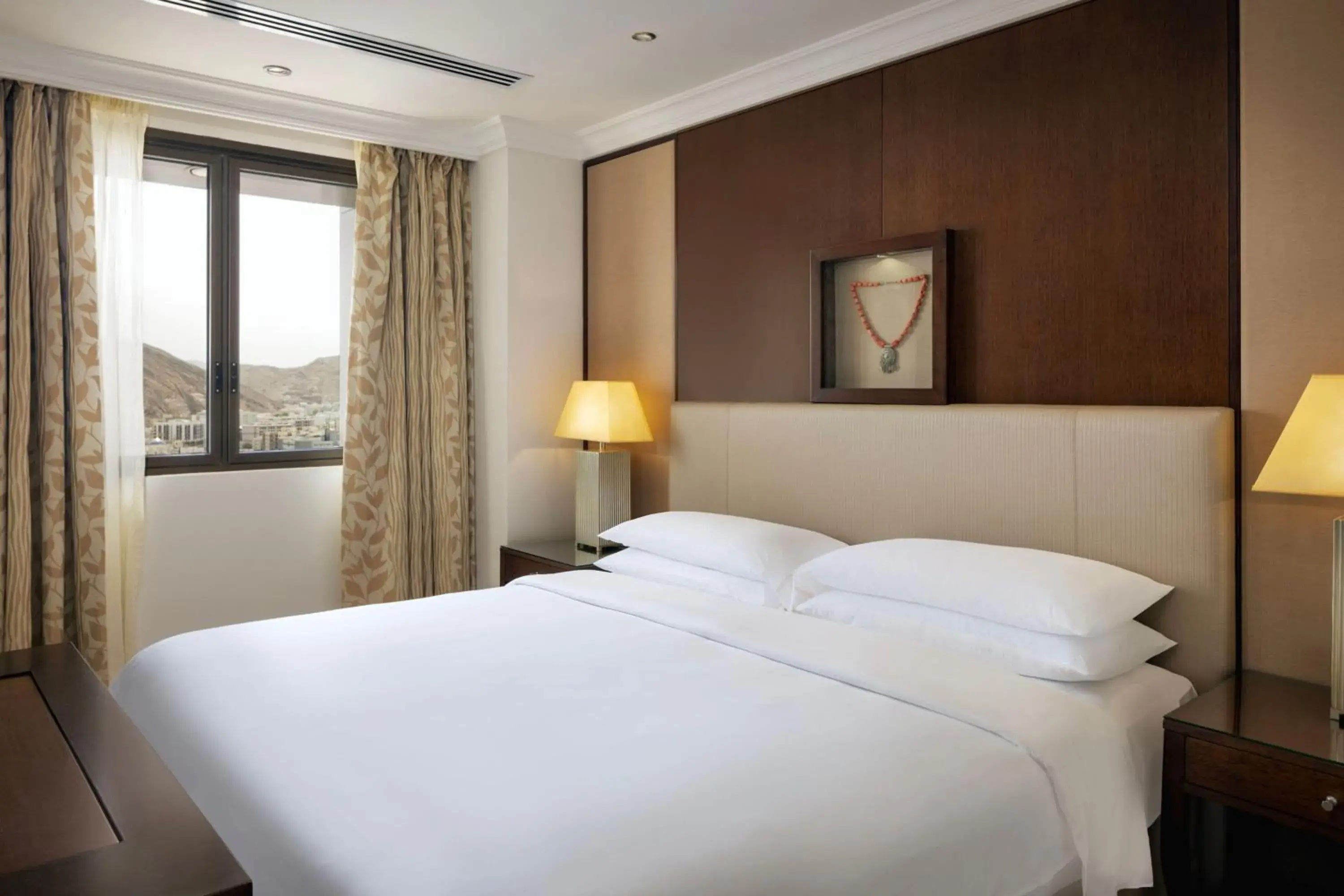 Bedroom, Bed in Sheraton Oman Hotel