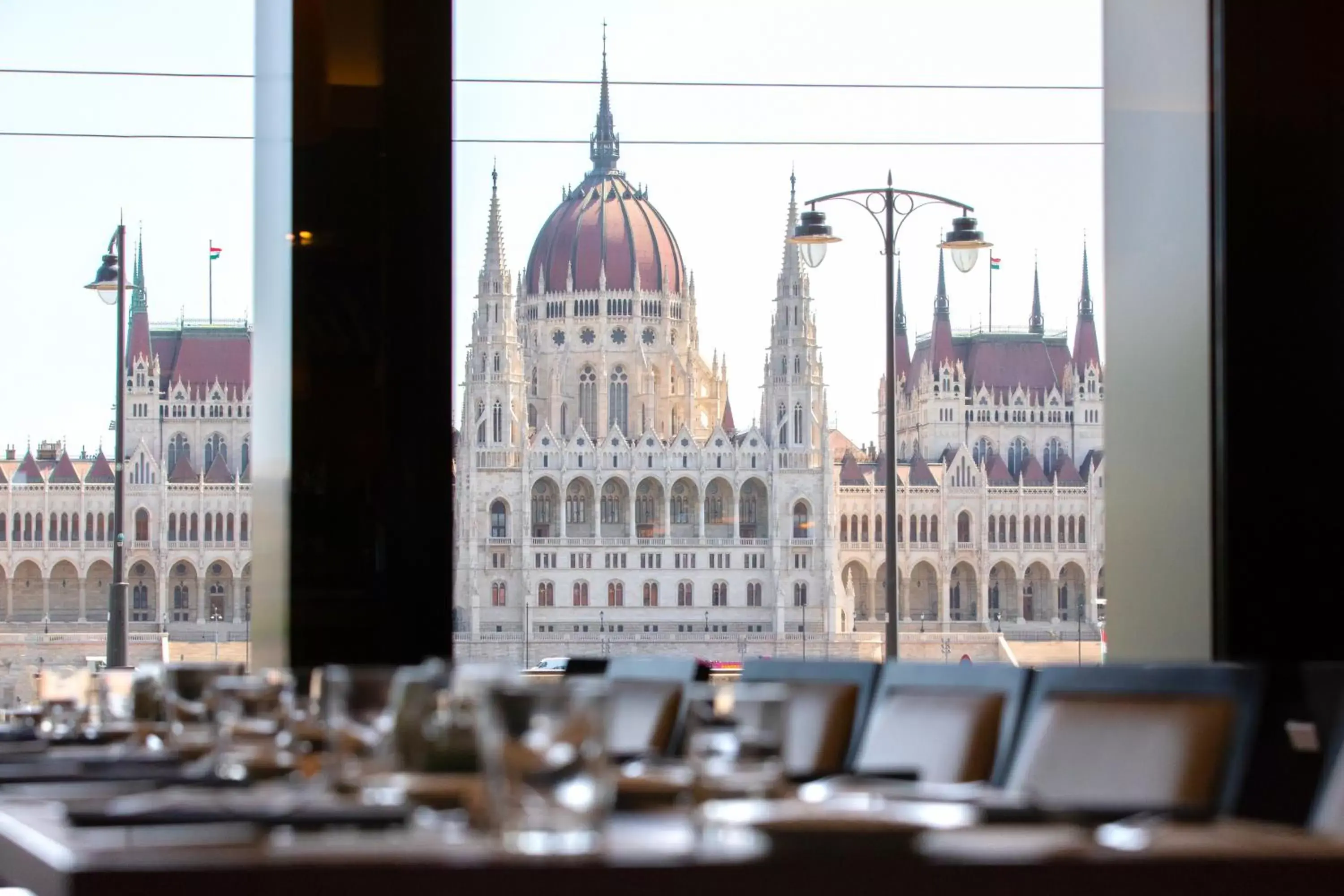 Restaurant/places to eat in Novotel Budapest Danube