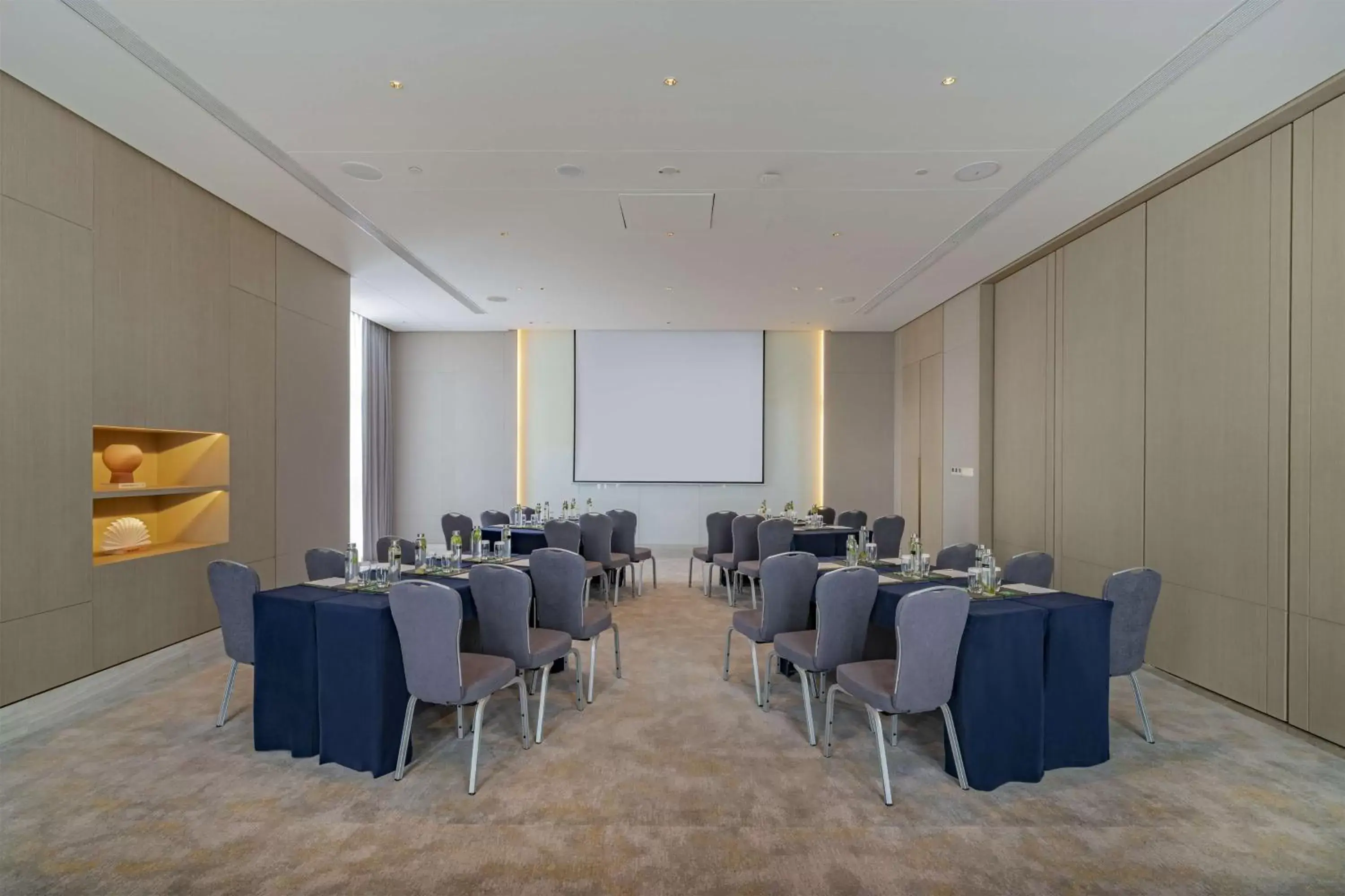 Meeting/conference room in DoubleTree By Hilton Shenzhen Nanshan Hotel & Residences