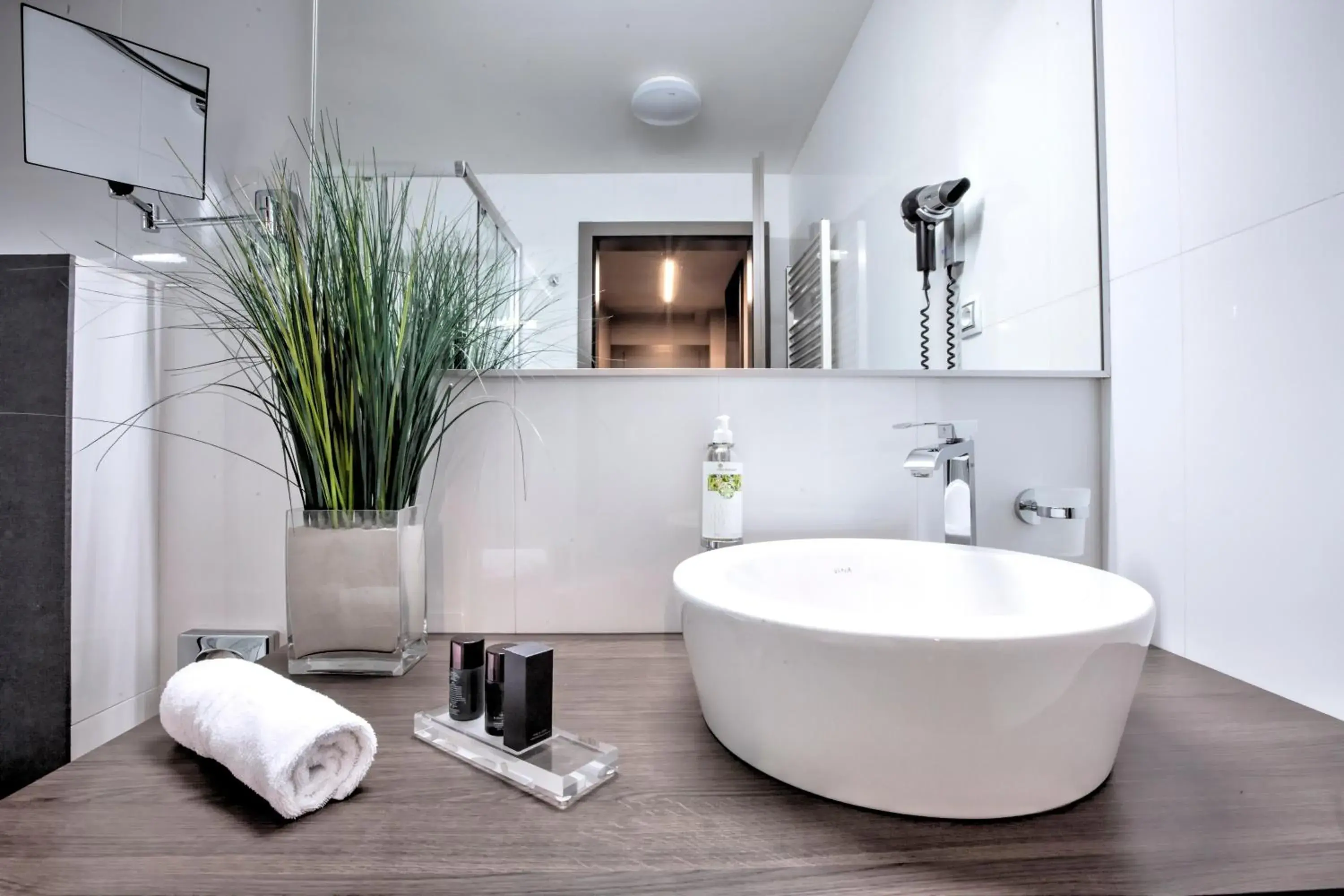 Bathroom in Volcano Spa Hotel