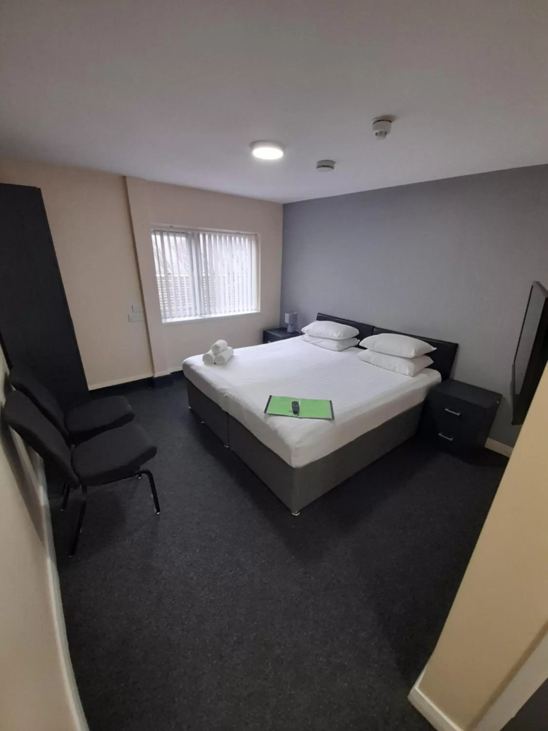 Bedroom in Lymedale Suites Studios & Aparthotel in NEWCASTLE UNDER LYME & STOKE