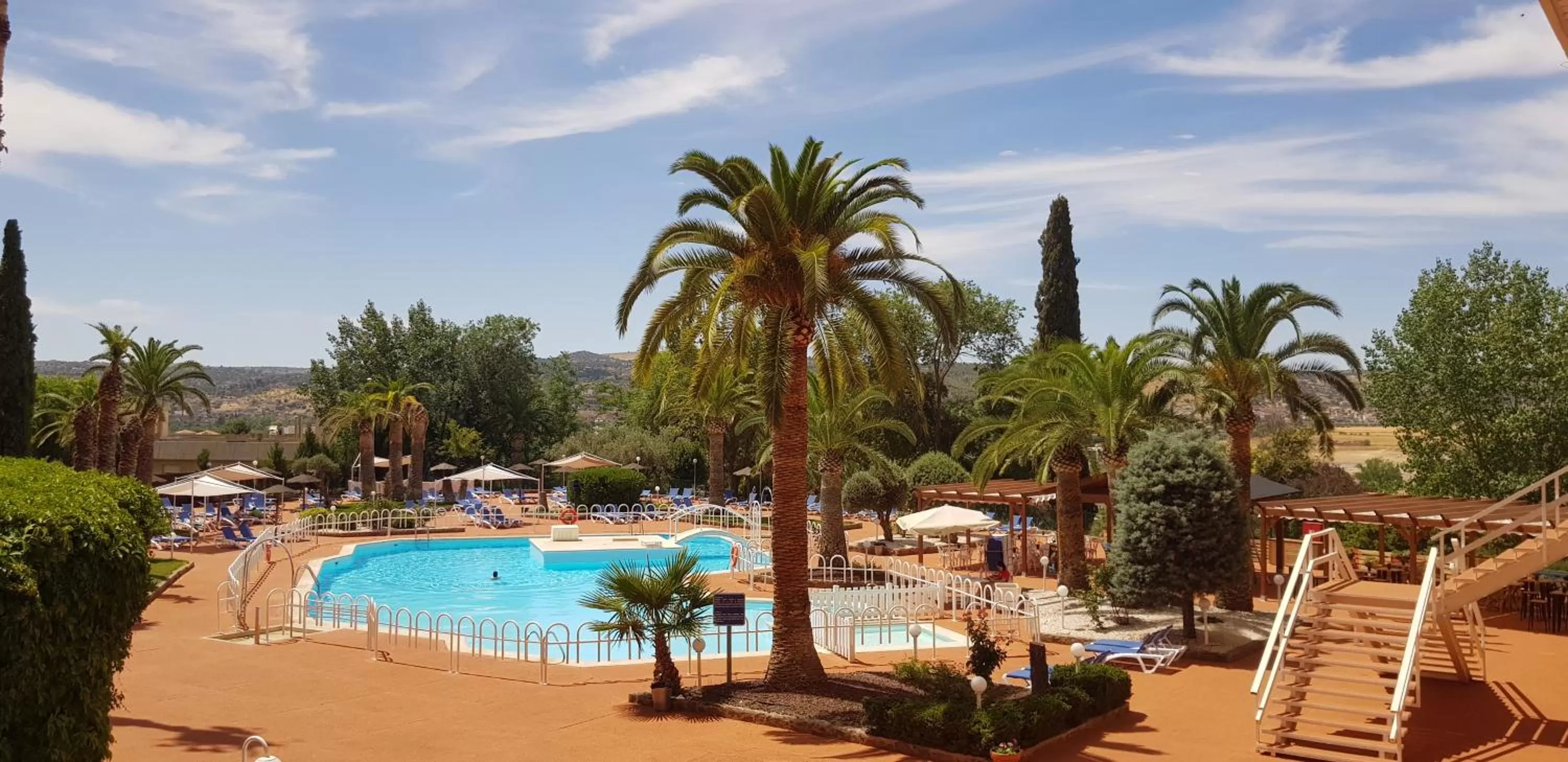 Swimming pool in Beatriz Toledo Auditorium & Spa