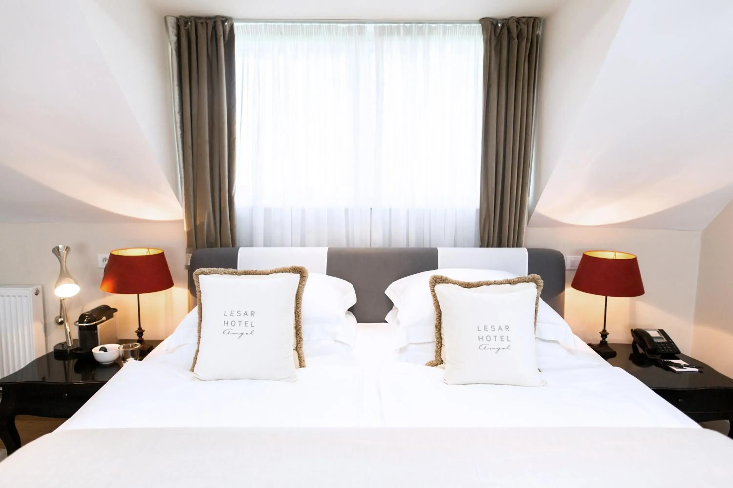 Bed in Lesar Hotel Angel - Member of Hip Hotels