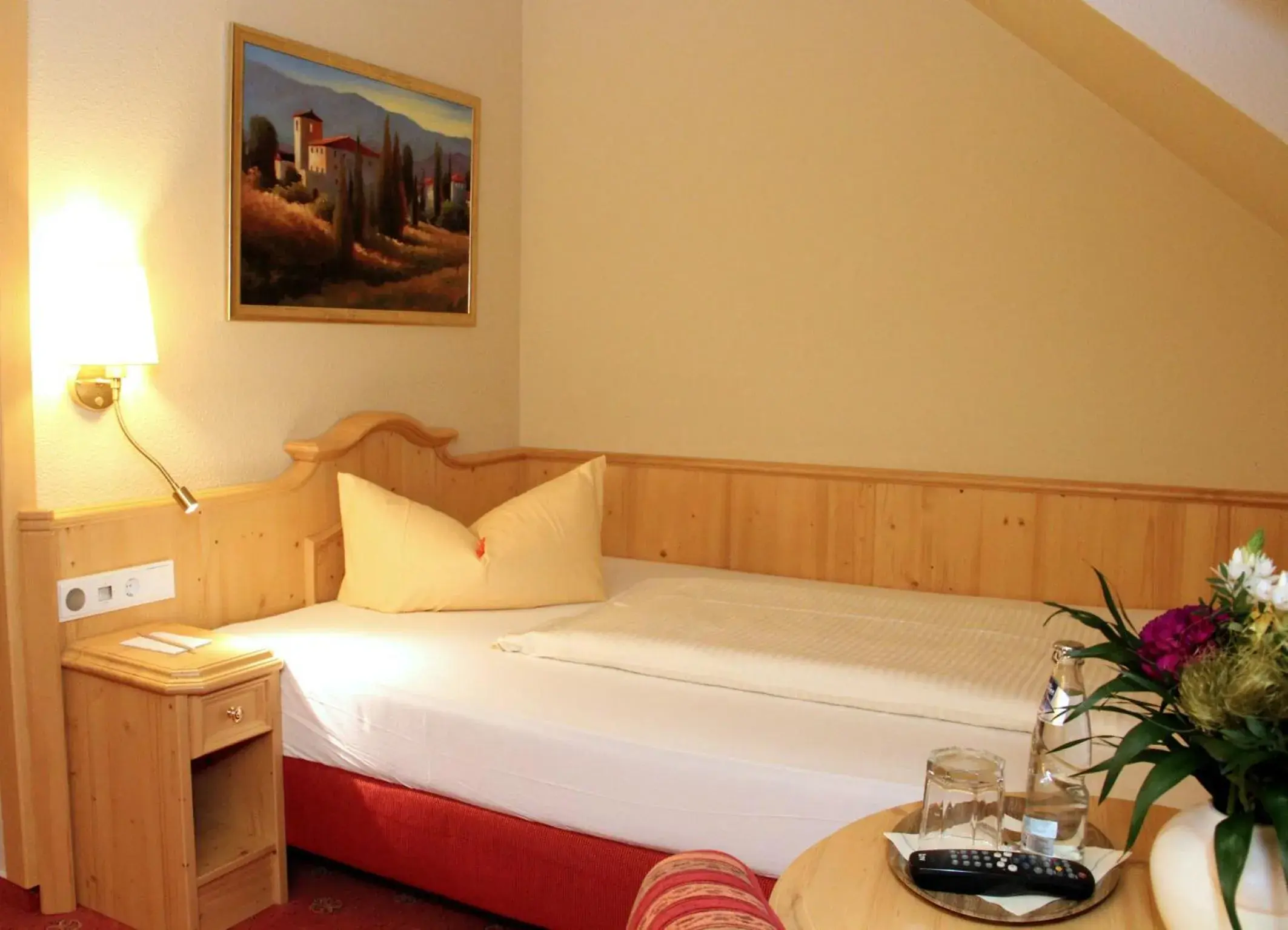 Bed in Kurpark Flair Hotel Im Ilsetal