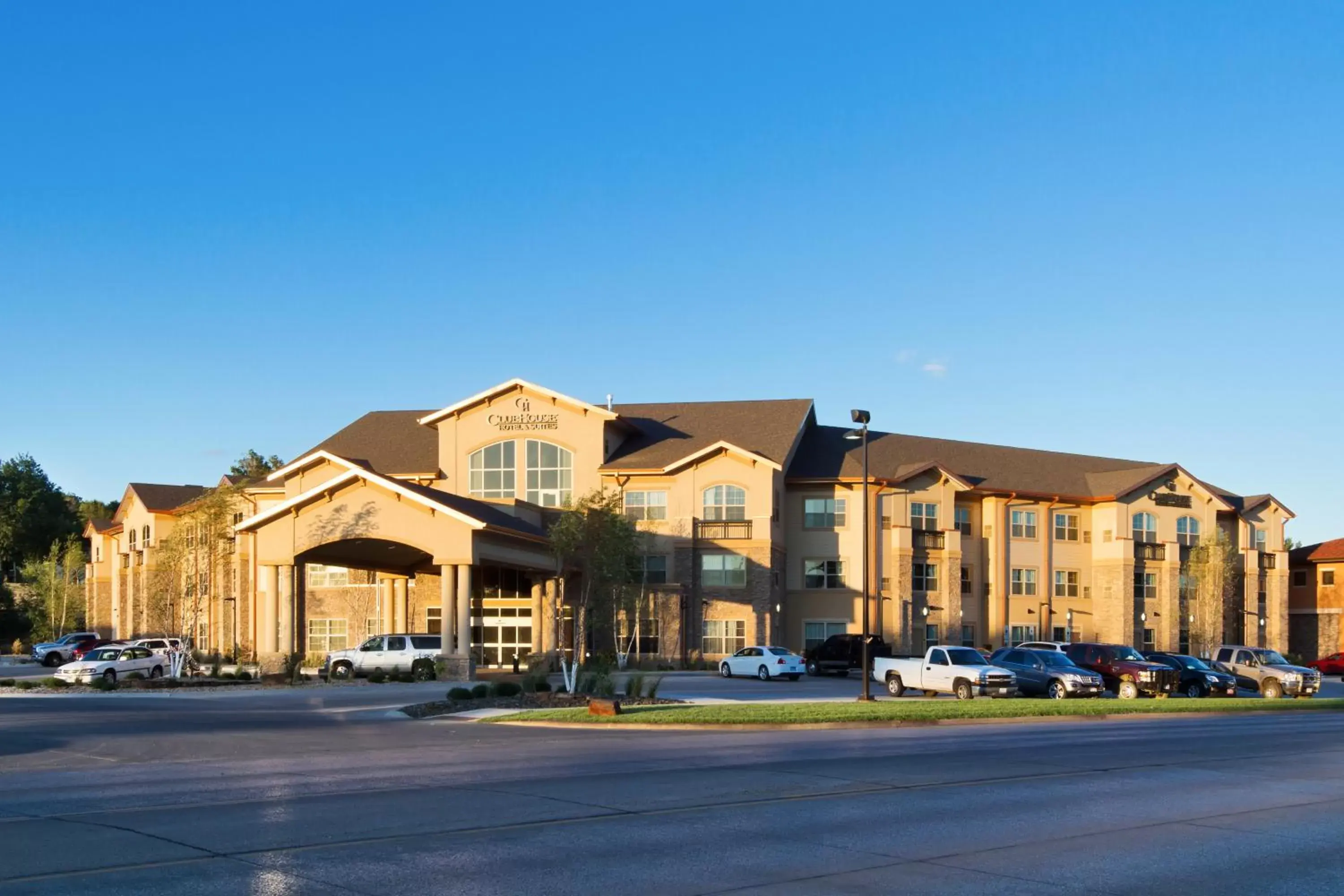 Facade/entrance, Property Building in ClubHouse Hotel and Suites