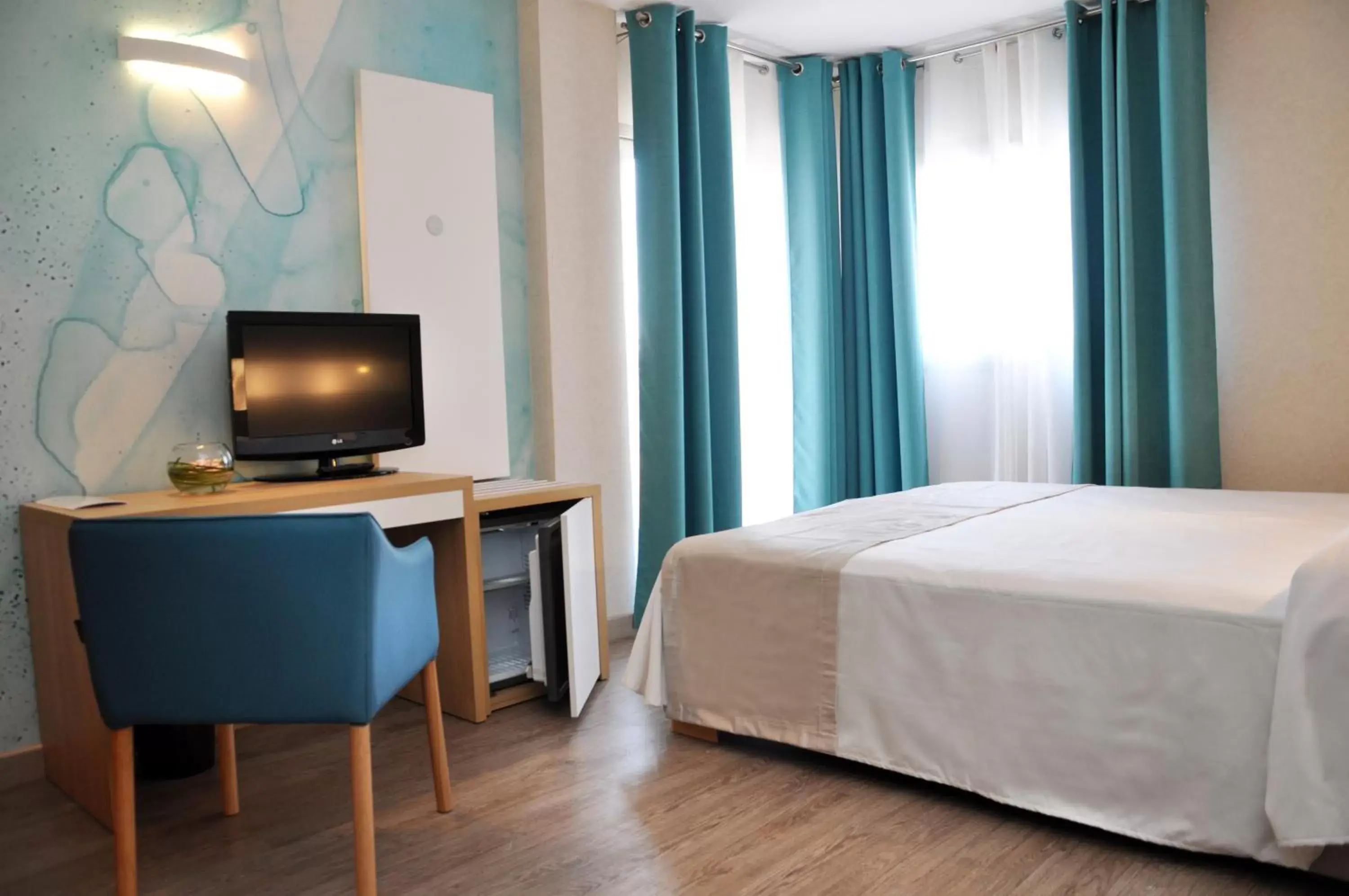 Day, Bed in Hotel Castilla Alicante Day, Bed in Hotel Castilla Alicante